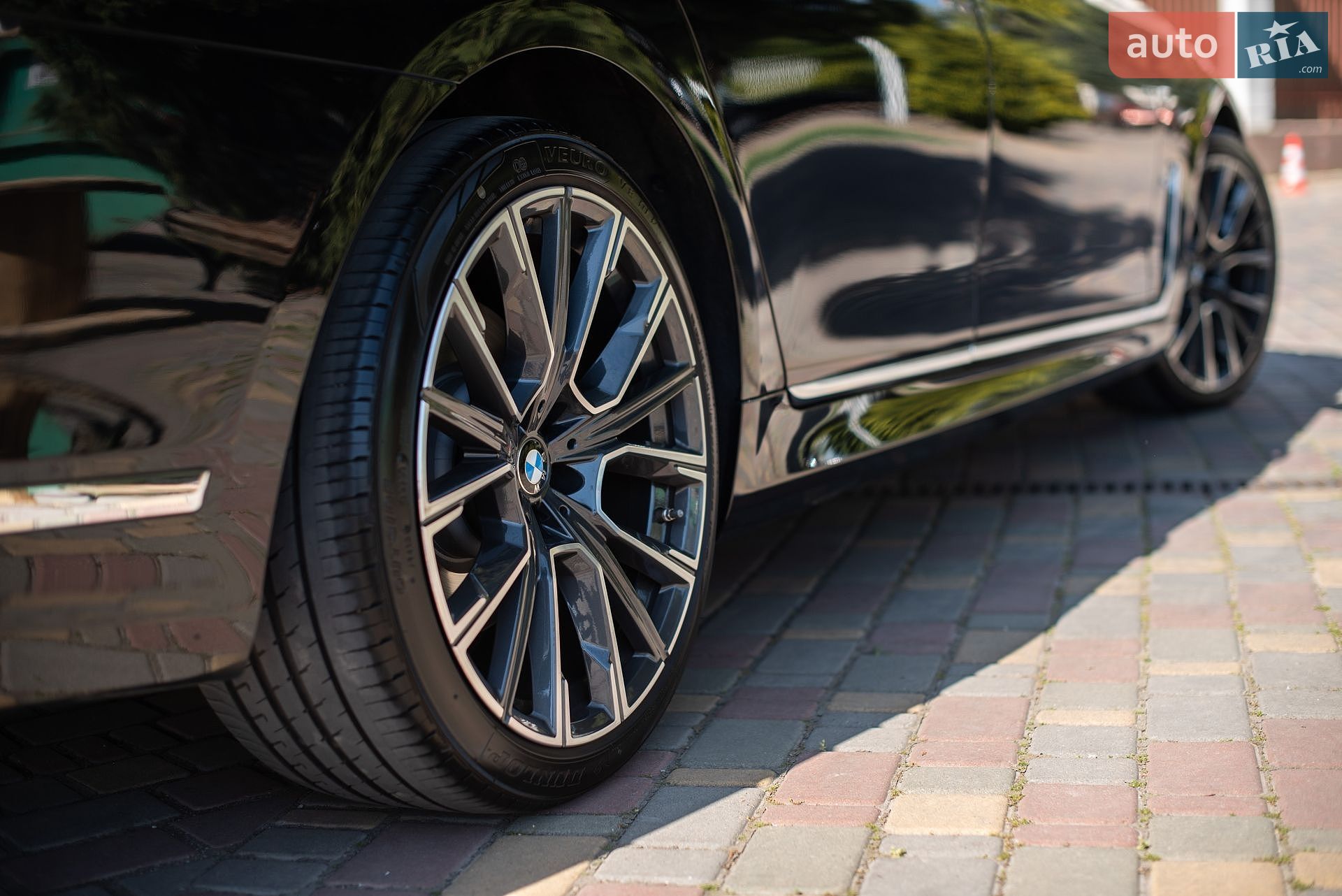 BMW 7 Series 2019 VIN WBA7S6104LCD21469 фото оголошення 2 з 29