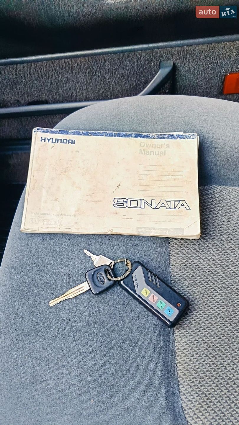 Hyundai Sonata 1993 VIN KMHBF31FPPU497498 фото оголошення 3 з 12