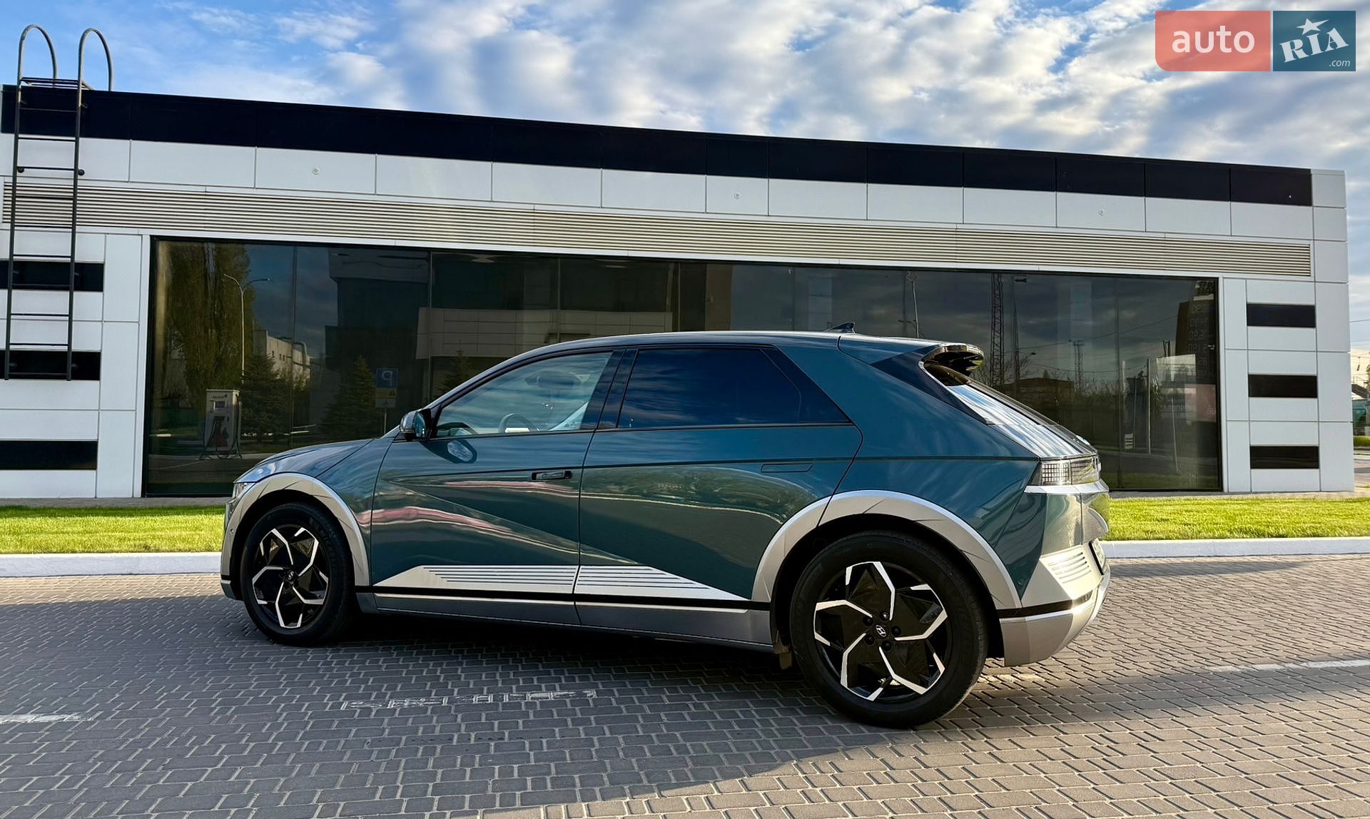 Hyundai Ioniq 5 2021 VIN KMHKR81BFNU030905 фото оголошення 14 з 25