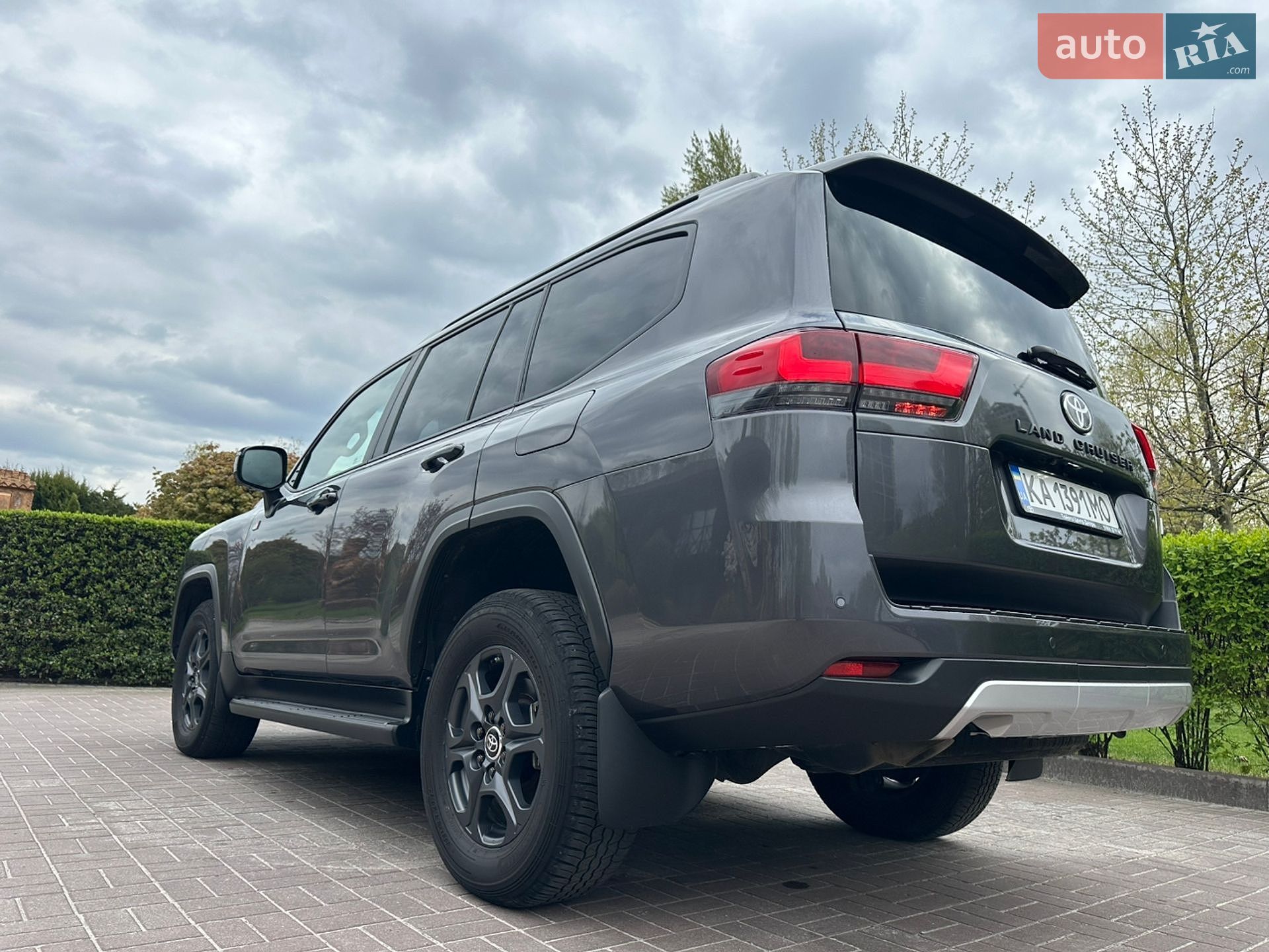 Toyota Land Cruiser 2023 VIN JTMAAABJ104042943 фото оголошення 5 з 44