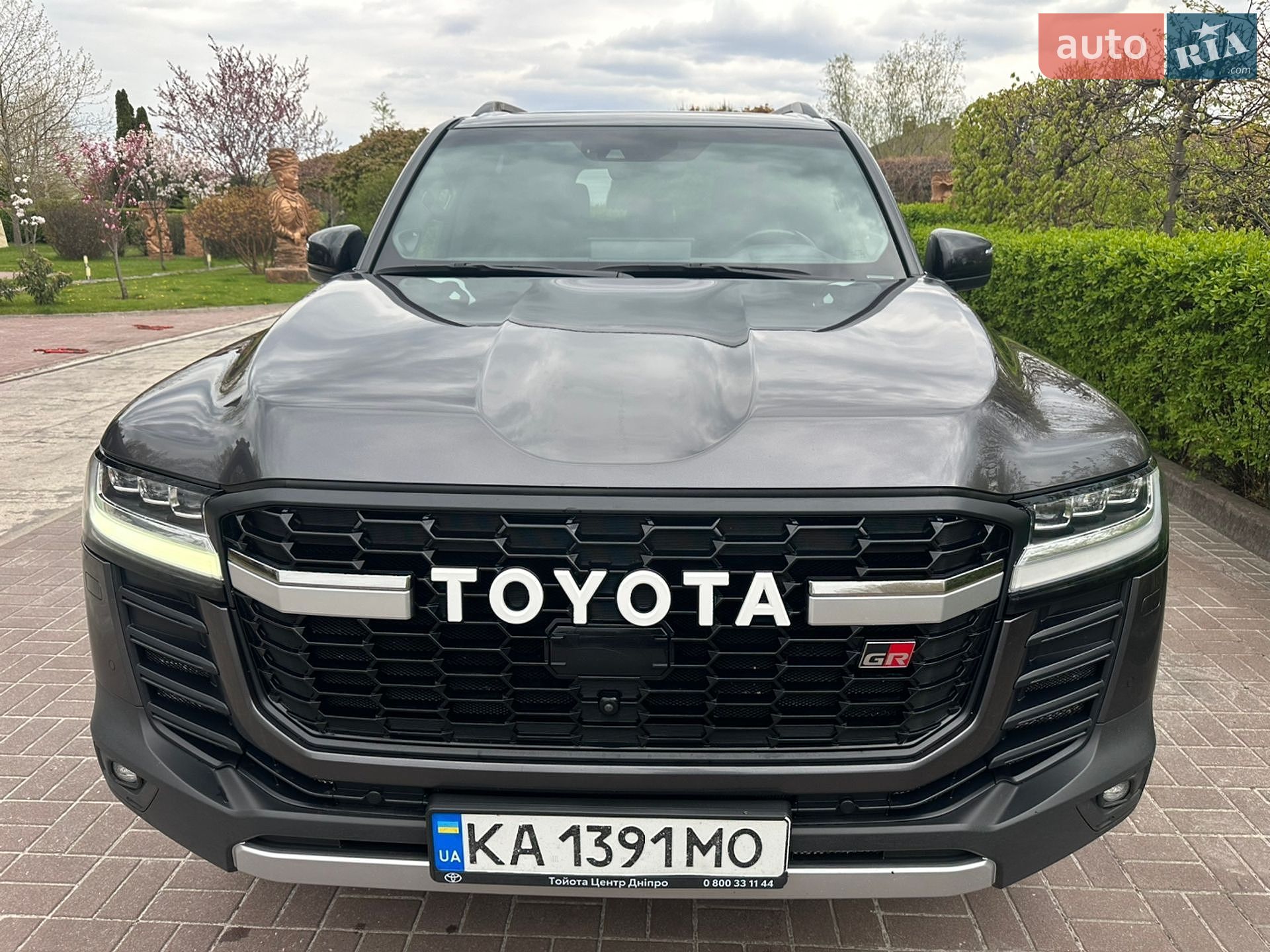 Toyota Land Cruiser 2023 VIN JTMAAABJ104042943 фото оголошення 8 з 44