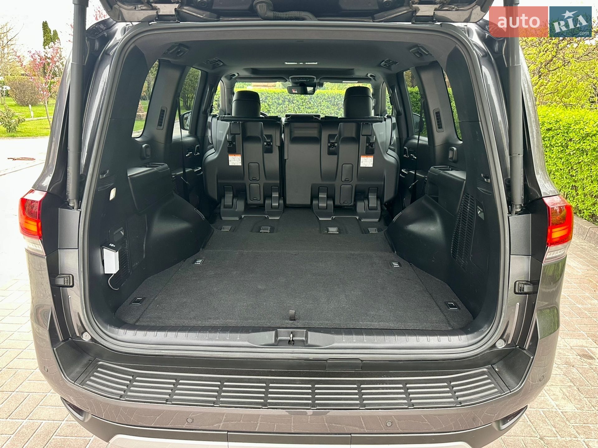 Toyota Land Cruiser 2023 VIN JTMAAABJ104042943 фото оголошення 27 з 44