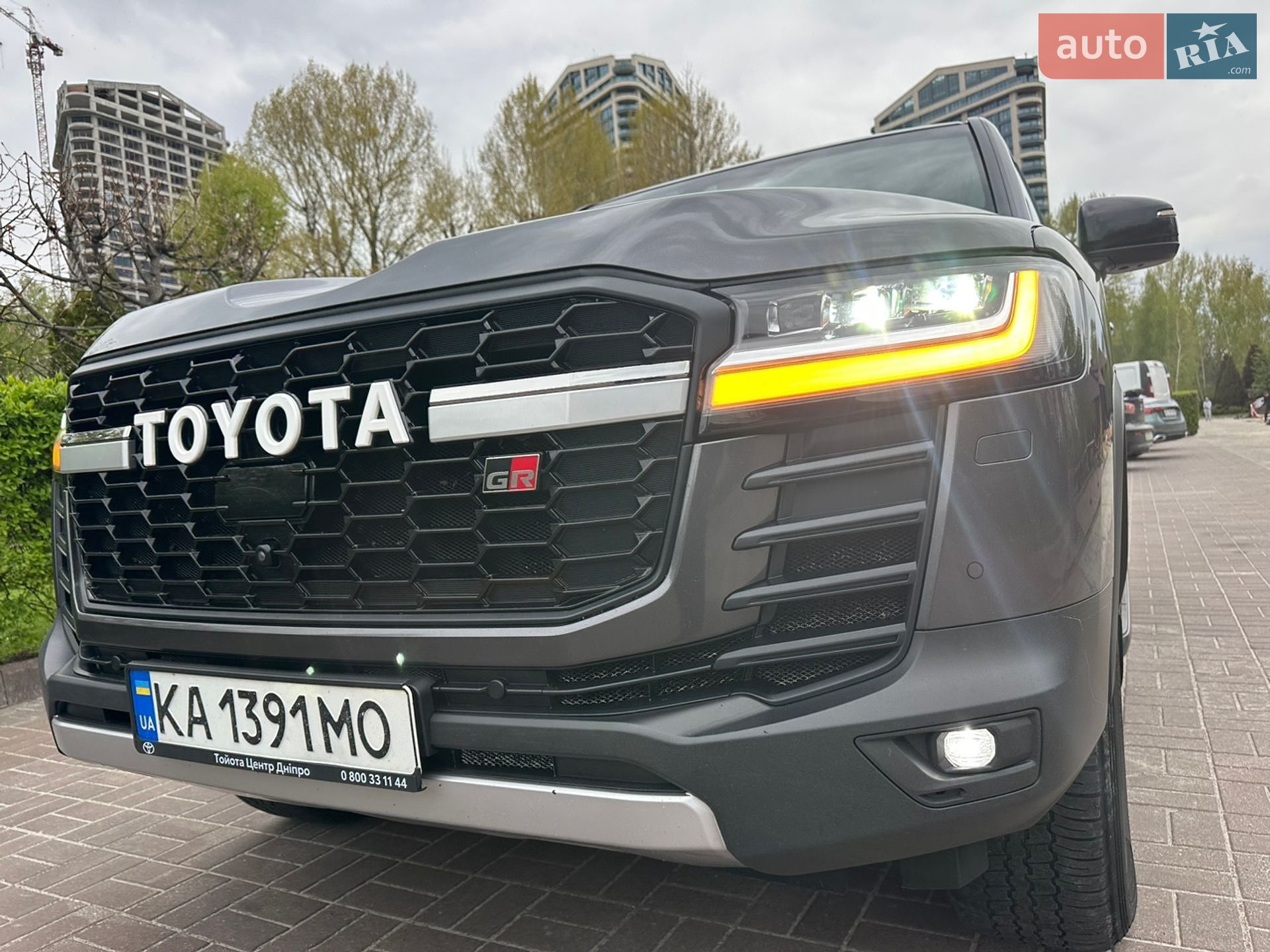 Toyota Land Cruiser 2023 VIN JTMAAABJ104042943 фото оголошення 41 з 44