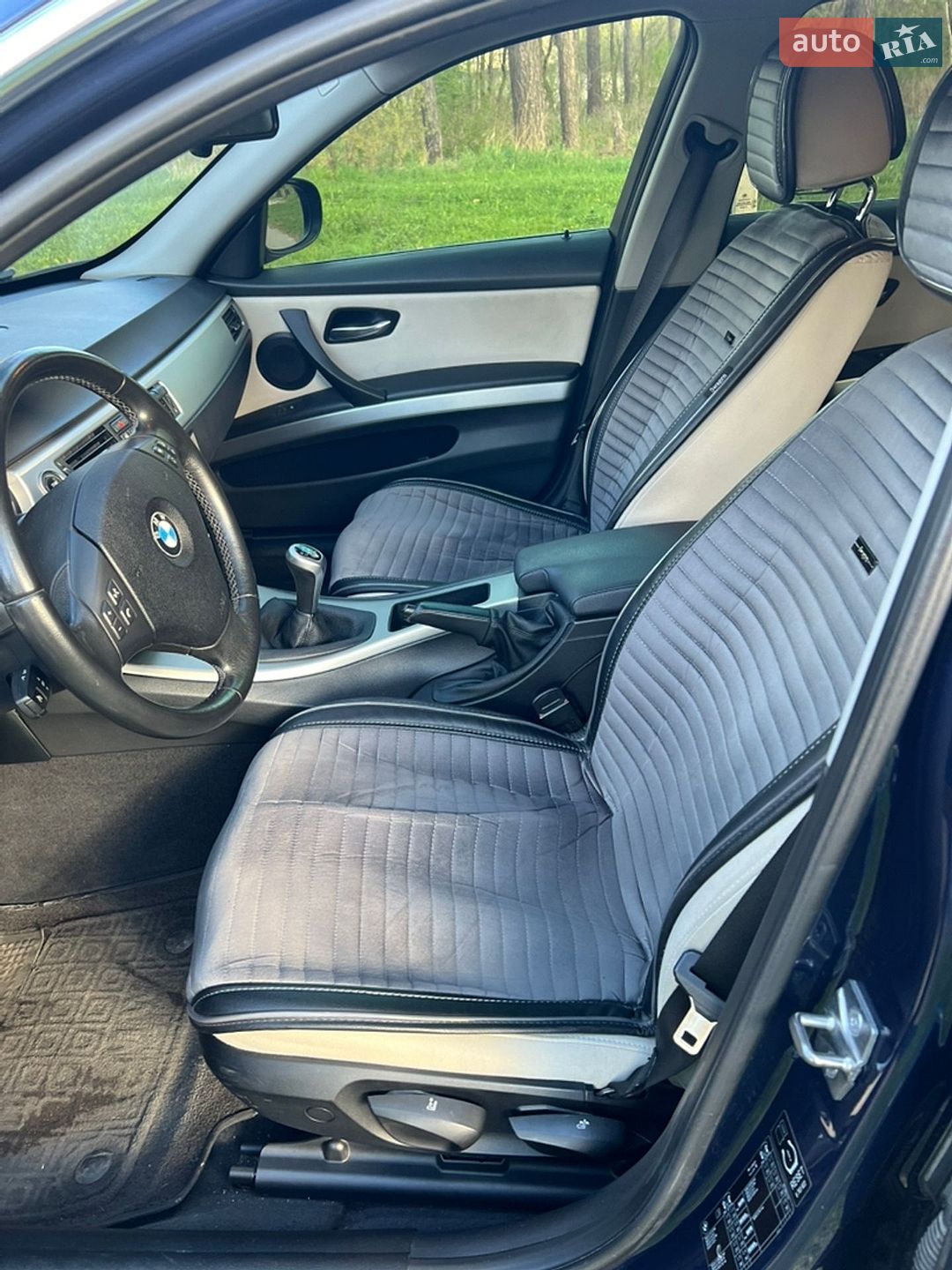 BMW 3 Series 2010 VIN WBAUY51000A886799 фото оголошення 12 з 64