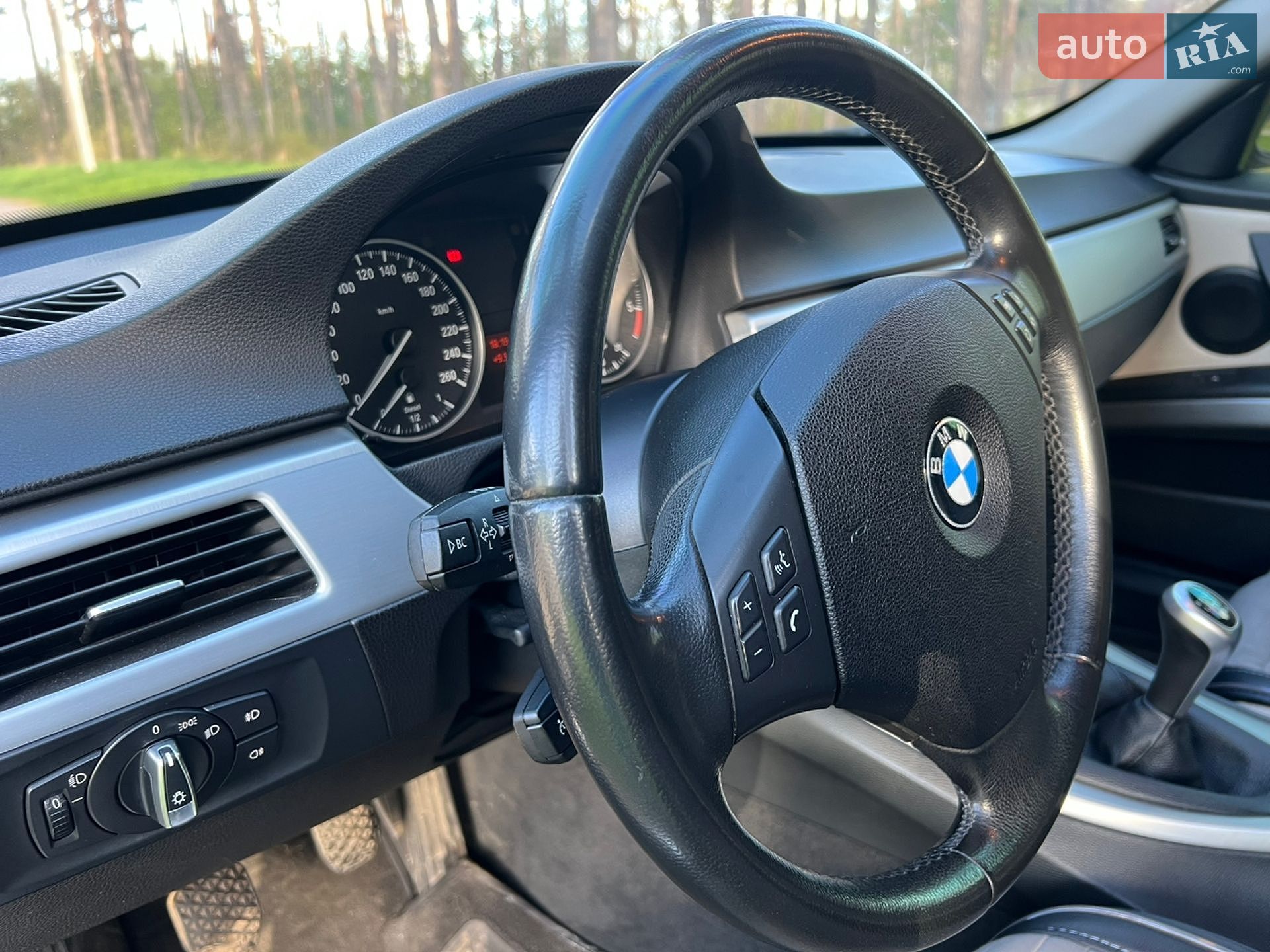 BMW 3 Series 2010 VIN WBAUY51000A886799 фото оголошення 15 з 64