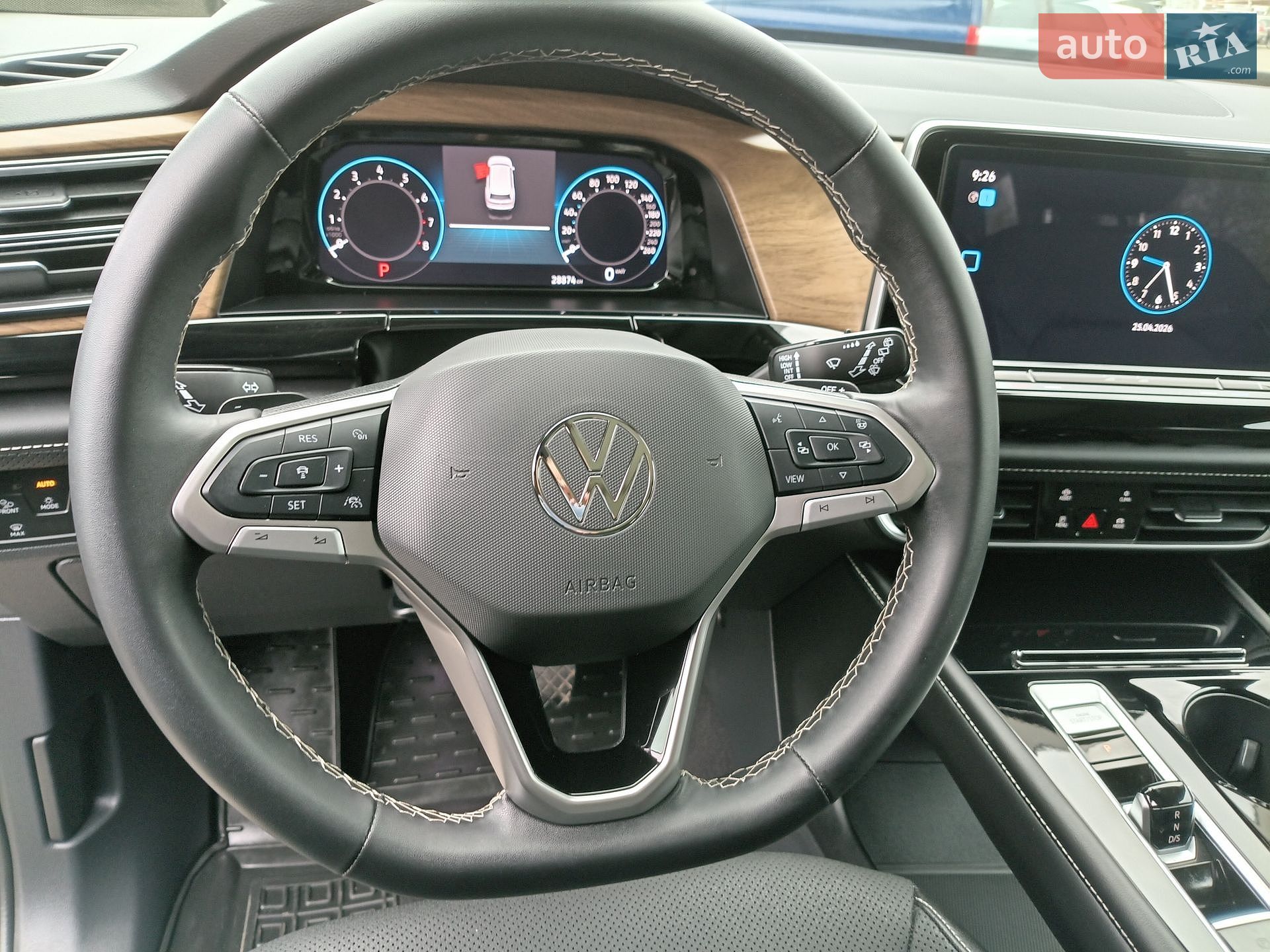Volkswagen Atlas 2024 VIN 1V2KR2CA2RC563060 фото оголошення 3 з 32