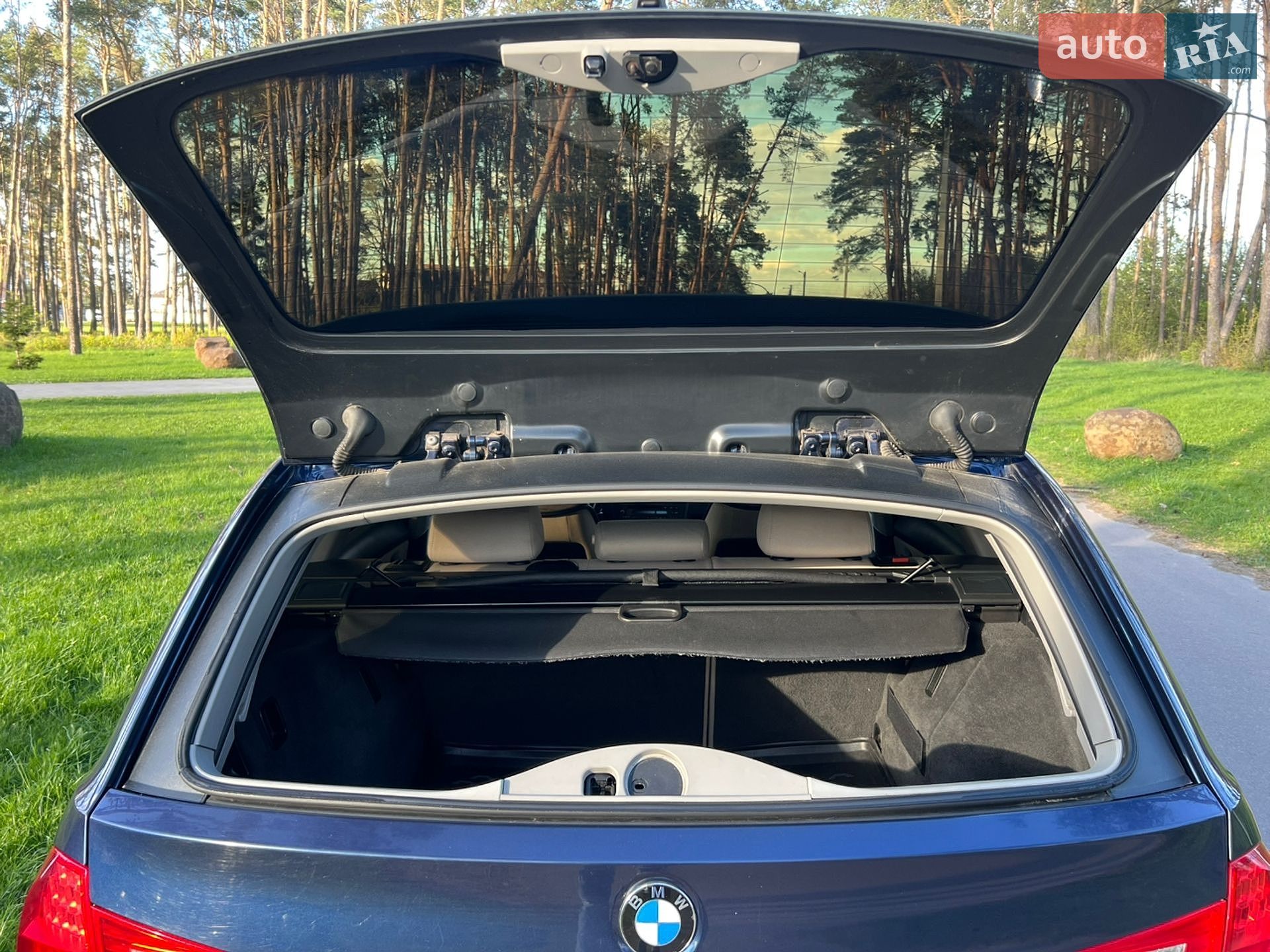 BMW 3 Series 2010 VIN WBAUY51000A886799 фото оголошення 38 з 64