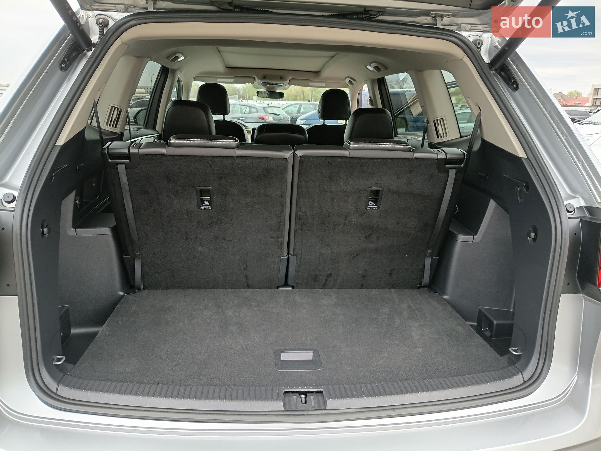 Volkswagen Atlas 2024 VIN 1V2KR2CA2RC563060 фото оголошення 12 з 32