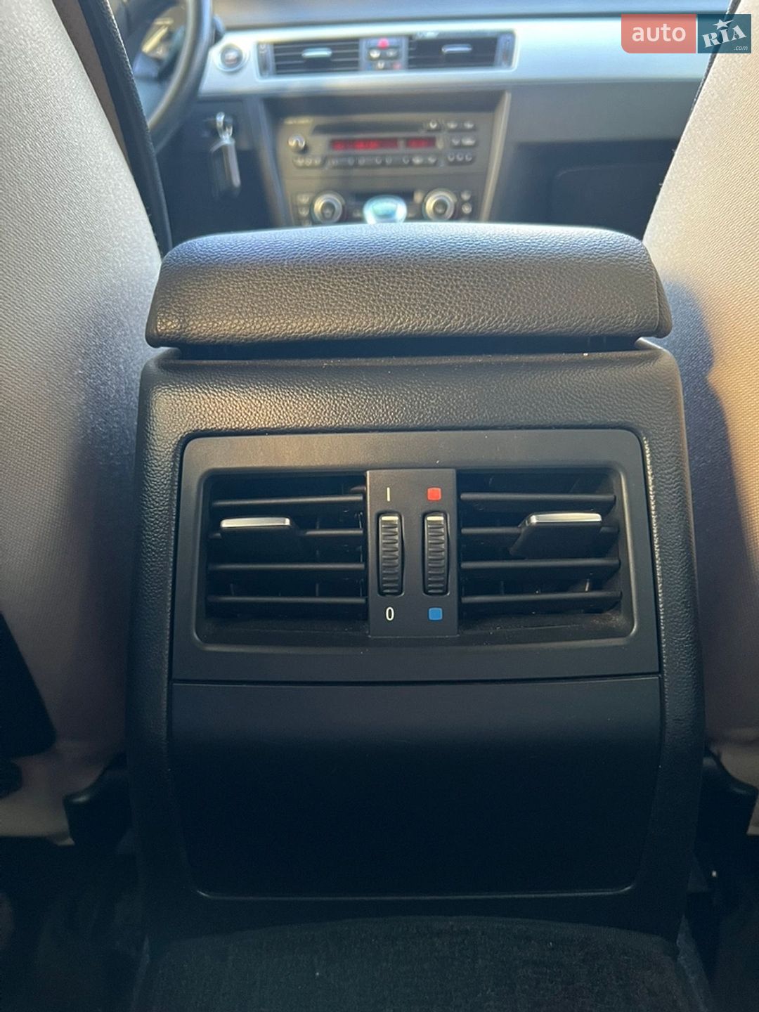 BMW 3 Series 2010 VIN WBAUY51000A886799 фото оголошення 61 з 64