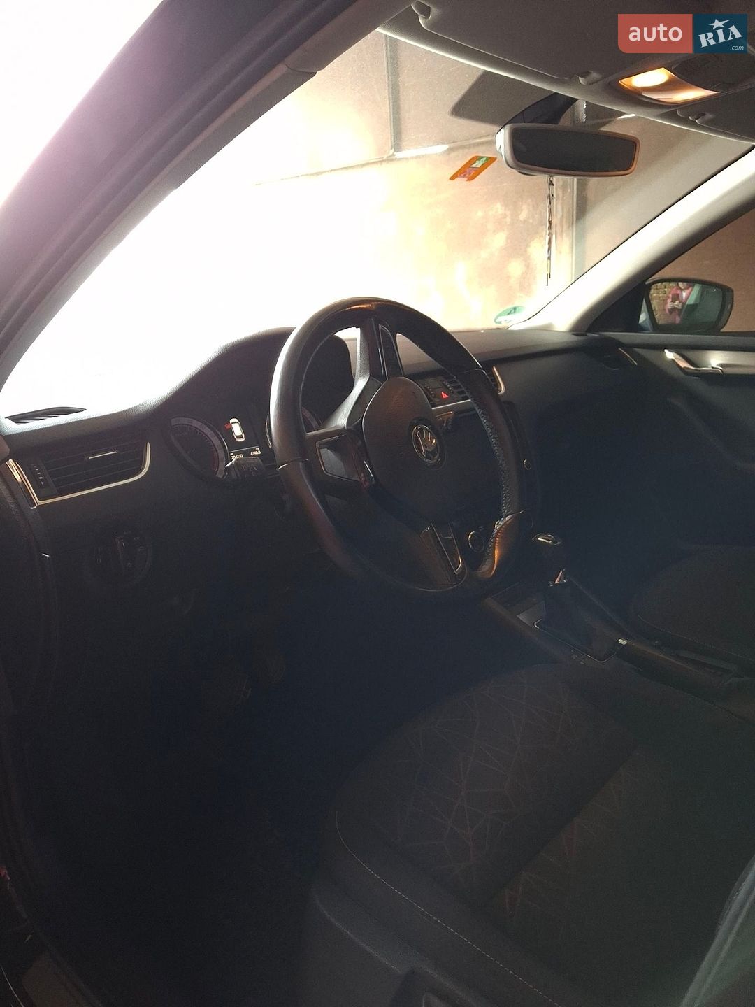Skoda Octavia 2018 VIN TMBJJ7NE2K0035396 фото оголошення 2 з 15
