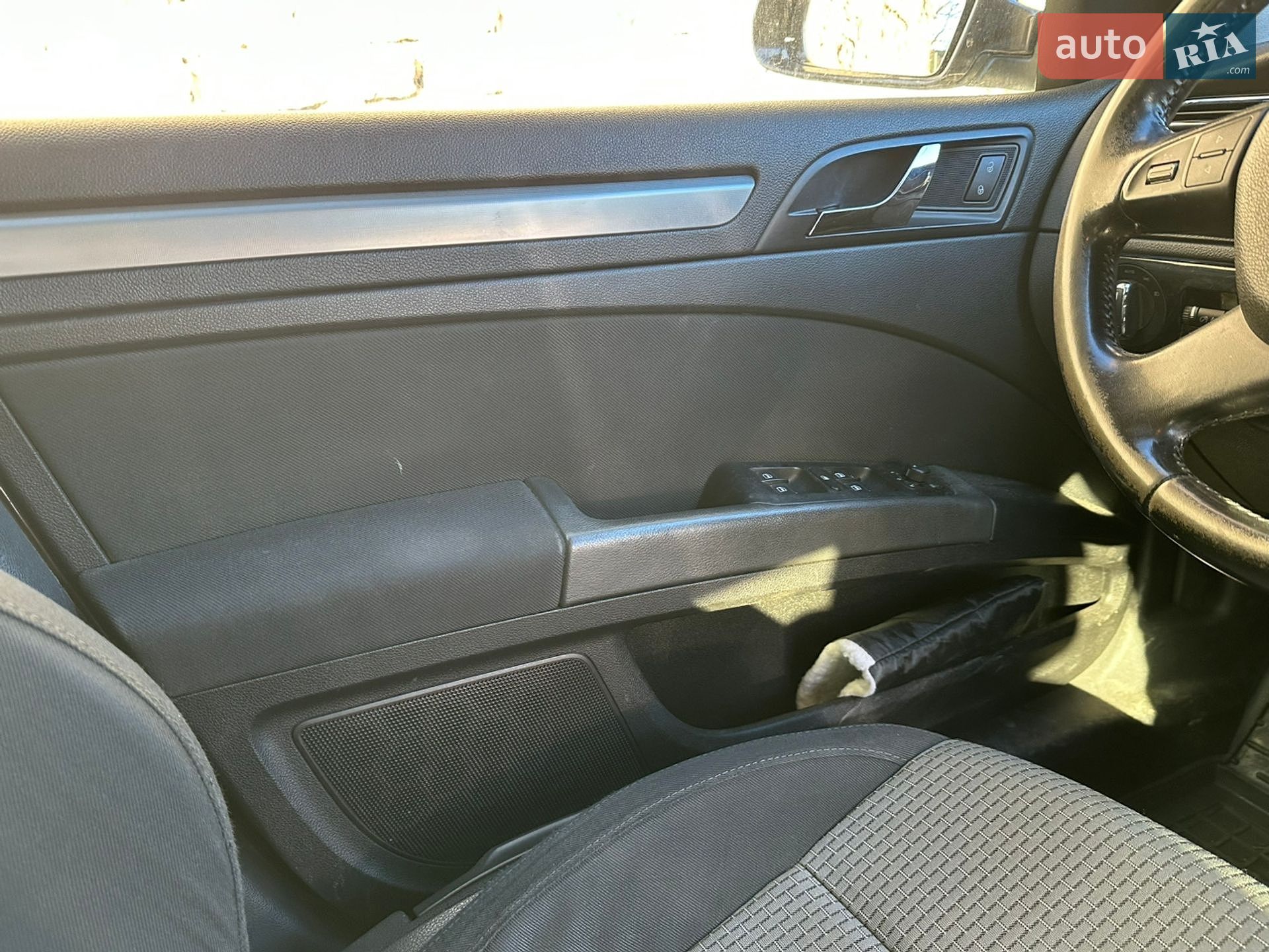 Skoda Superb 2009 VIN TMBAE73T499028204 фото оголошення 10 з 18