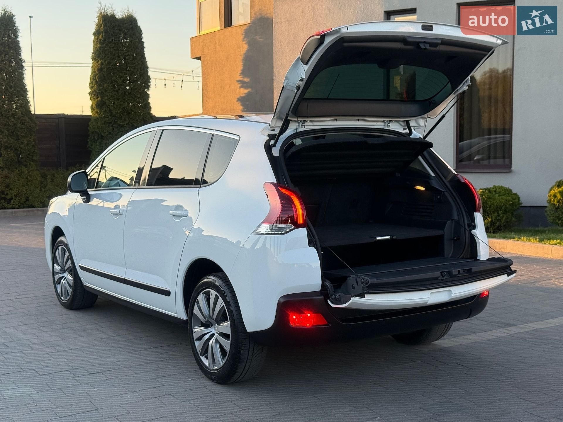 Peugeot 3008 2016 VIN VF30UBHZTFS187567 фото оголошення 13 з 83