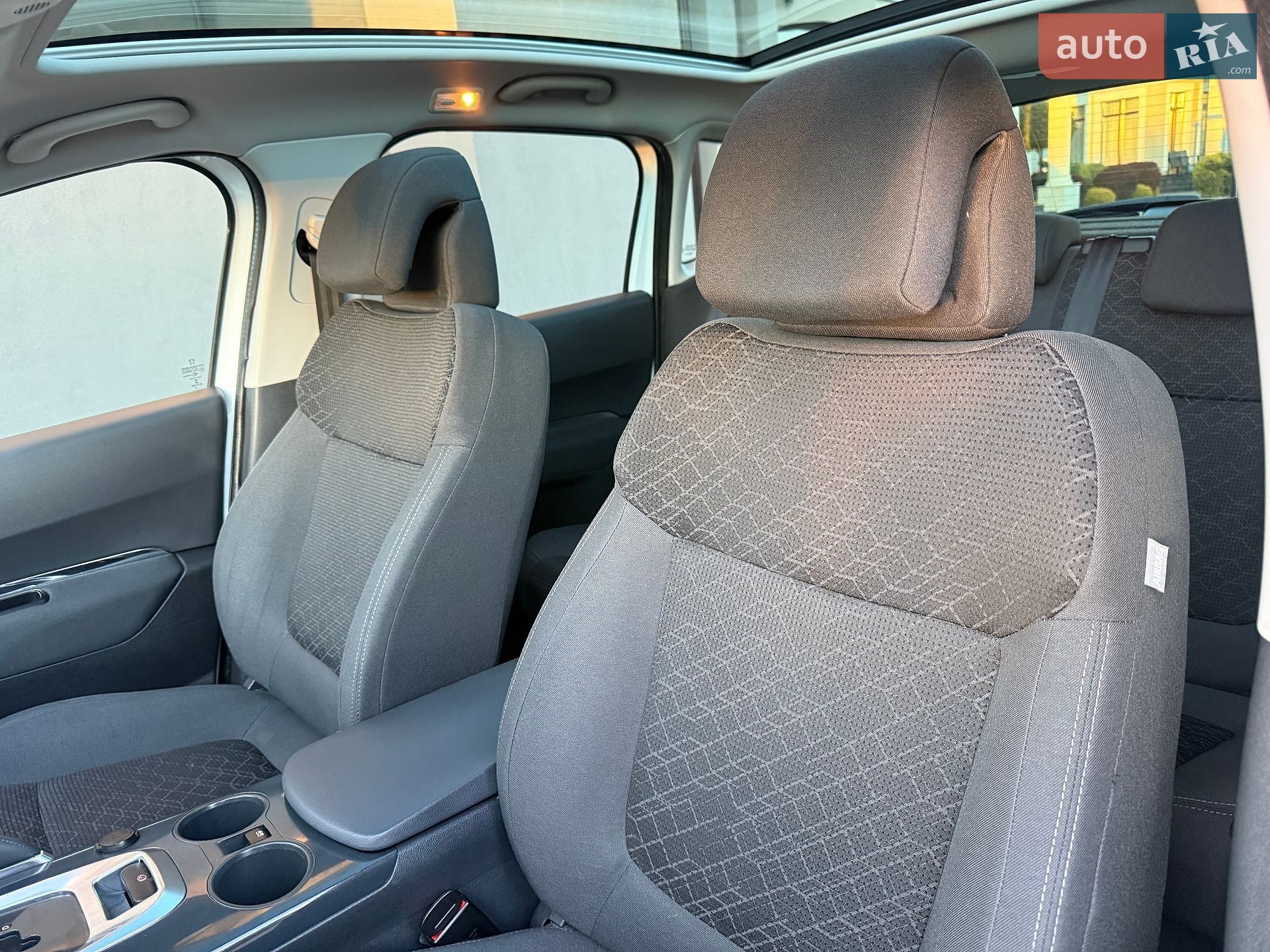 Peugeot 3008 2016 VIN VF30UBHZTFS187567 фото оголошення 56 з 83