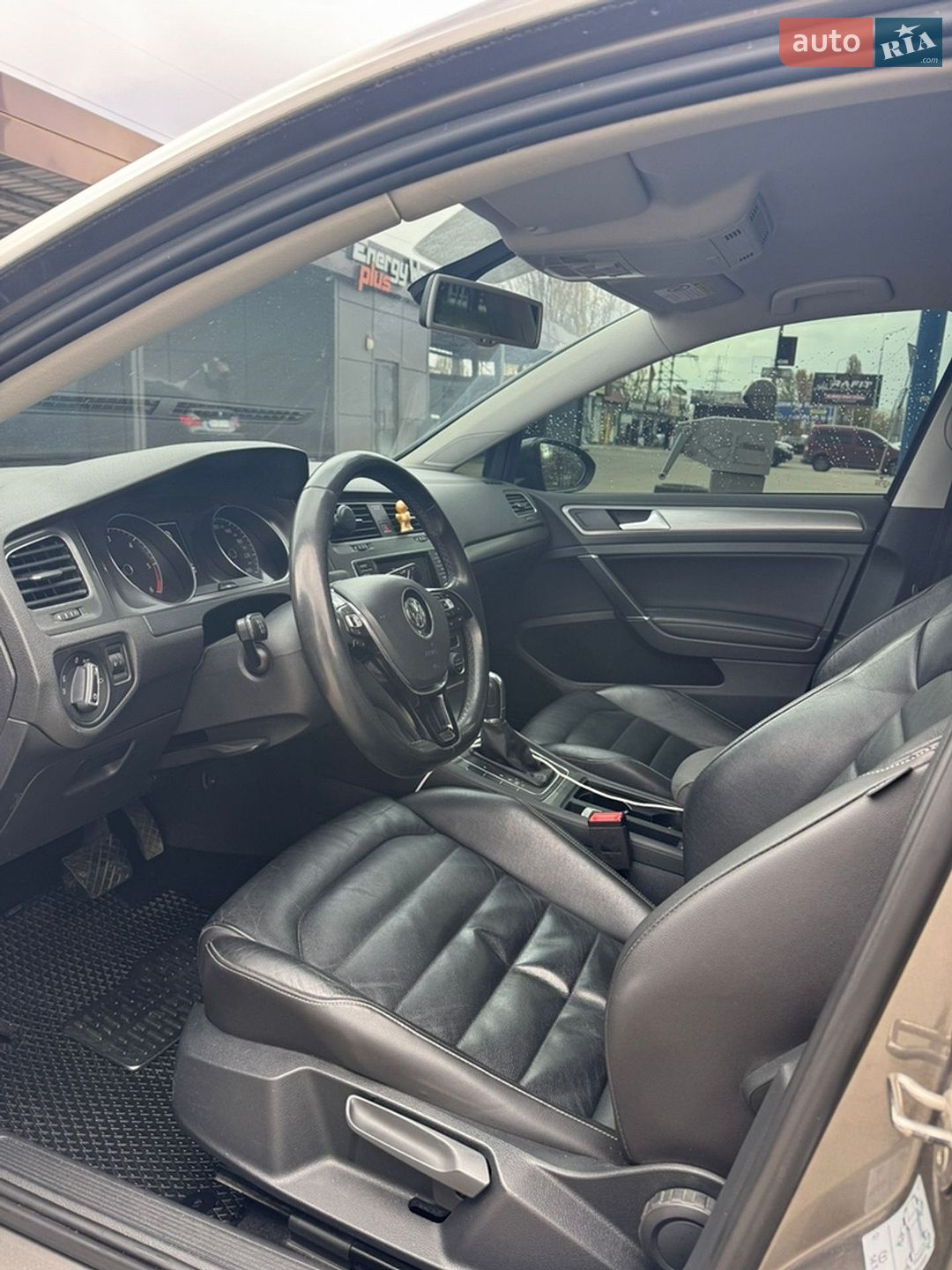 Volkswagen Golf 2013 VIN WVWZZZAUZEP038030 фото оголошення 4 з 5