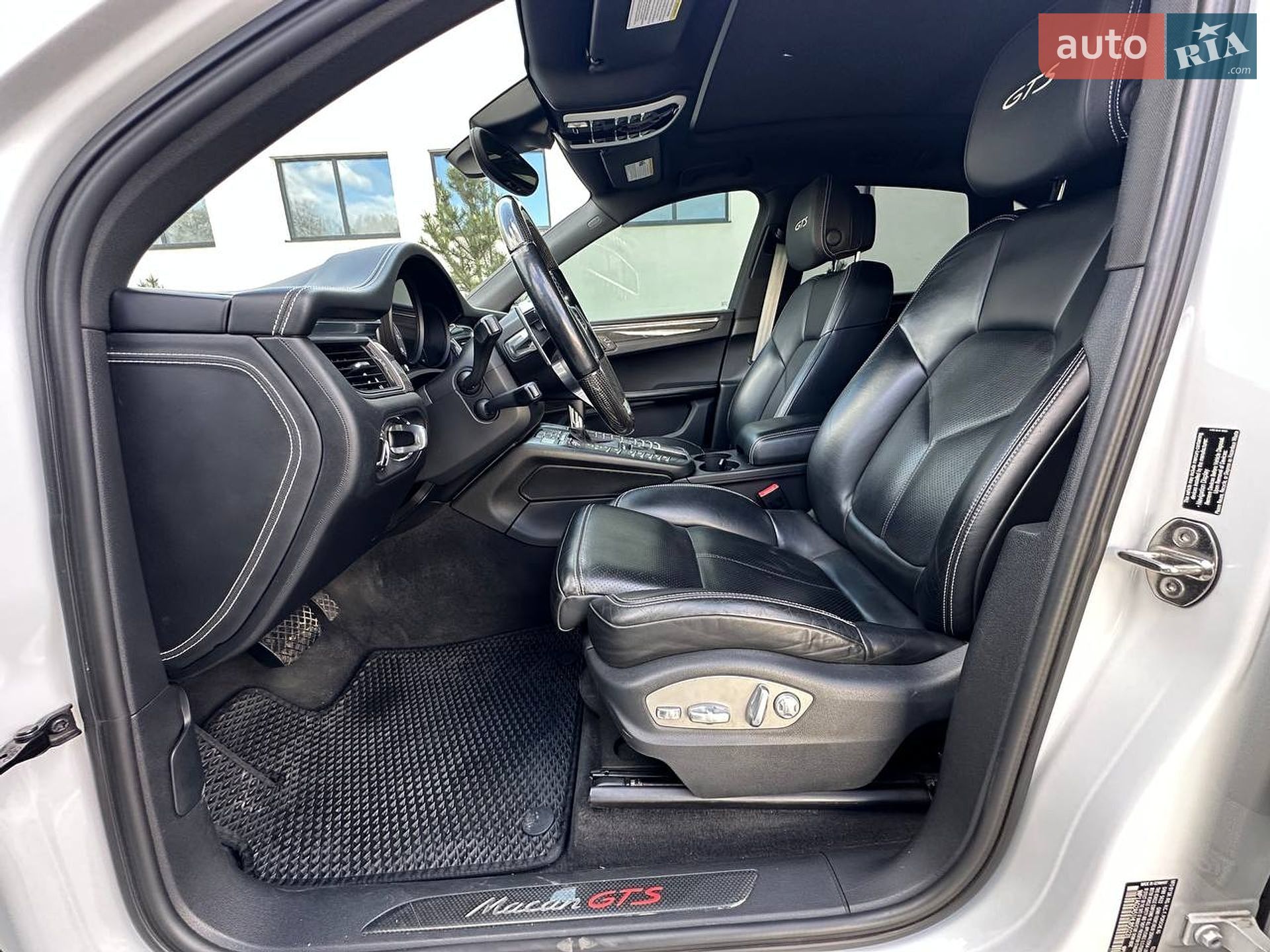 Porsche Macan 2016 VIN WP1AG2A51HLB50231 фото оголошення 8 з 30