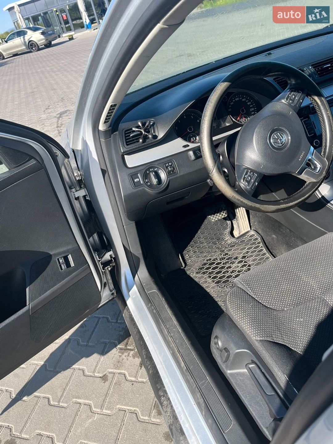 Volkswagen Passat 2009 VIN WVWZZZ3CZAE021054 фото оголошення 7 з 11