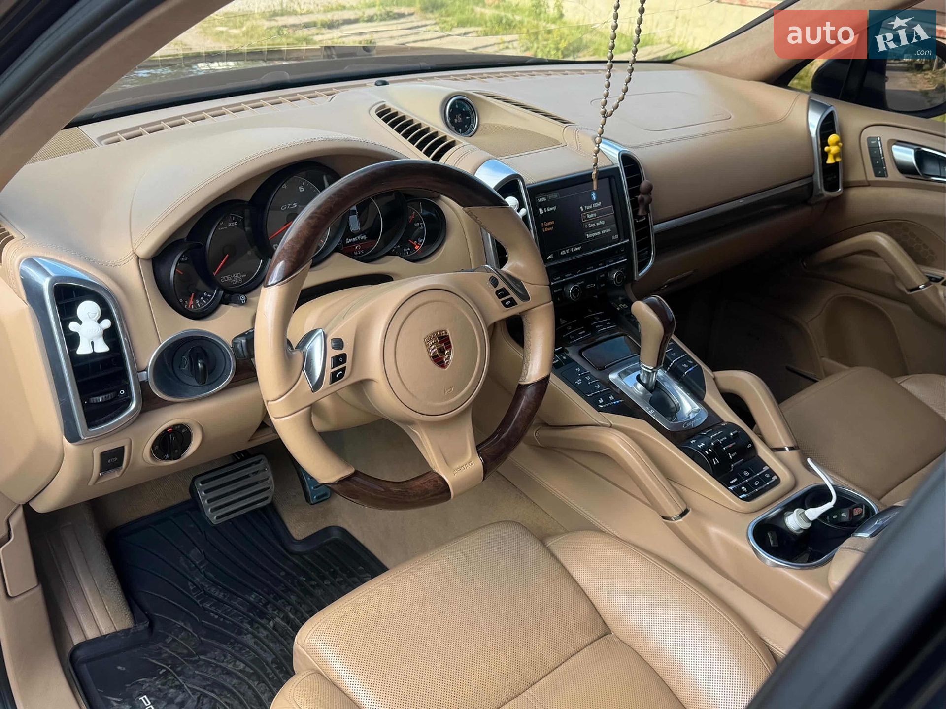 Porsche Cayenne 2012 VIN WP1ZZZ92ZDLA71356 фото оголошення 8 з 9