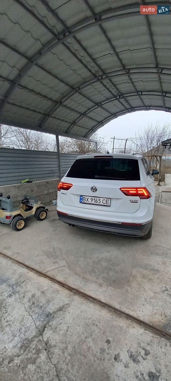 Volkswagen Tiguan 2017 VIN WVGZZZ5NZJW862186 фото оголошення 4 з 12