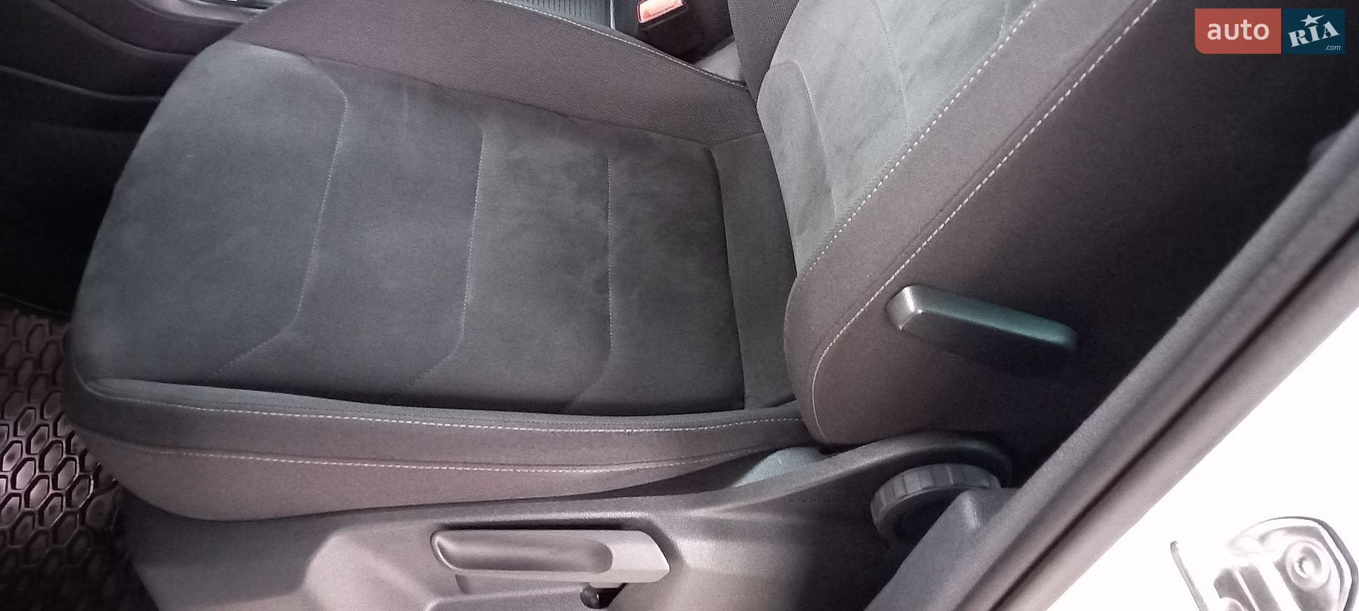 Volkswagen Tiguan 2017 VIN WVGZZZ5NZJW862186 фото оголошення 8 з 12