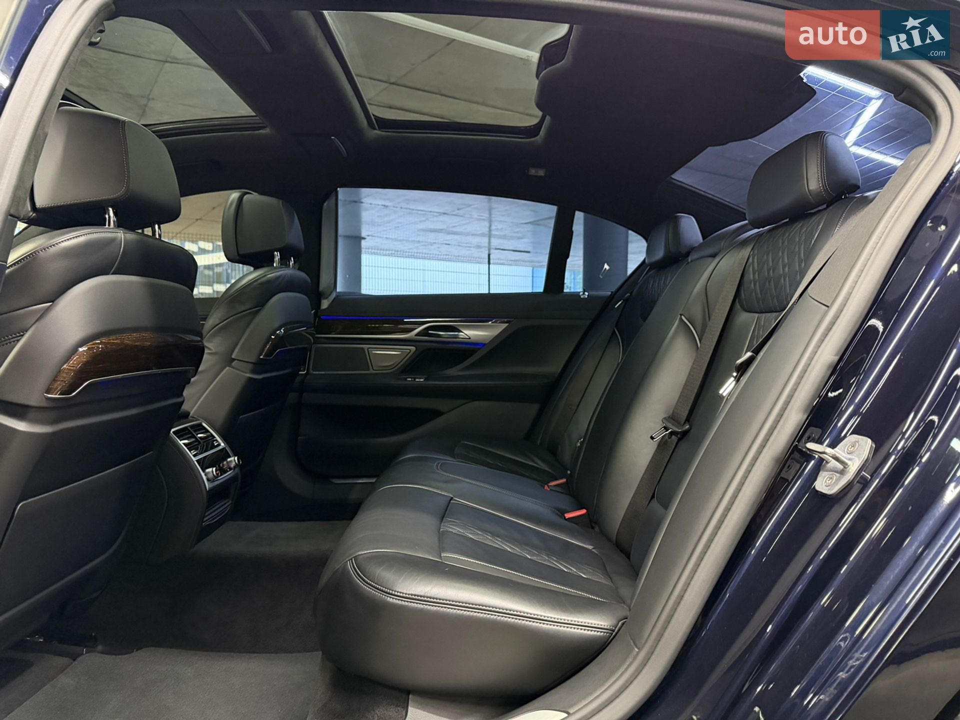 BMW 7 Series 2019 VIN WBA7T4C07LCD44727 фото оголошення 26 з 30