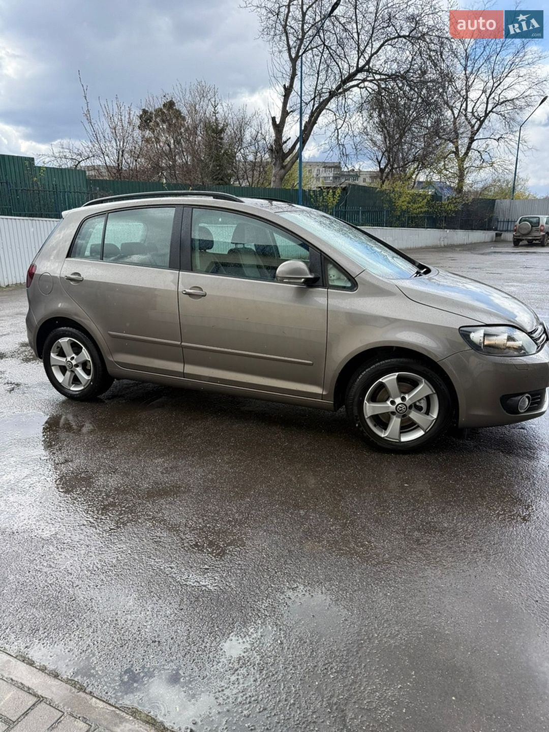 Volkswagen Golf Plus 2009 VIN WVWZZZ1KZAW528803 фото оголошення 4 з 15