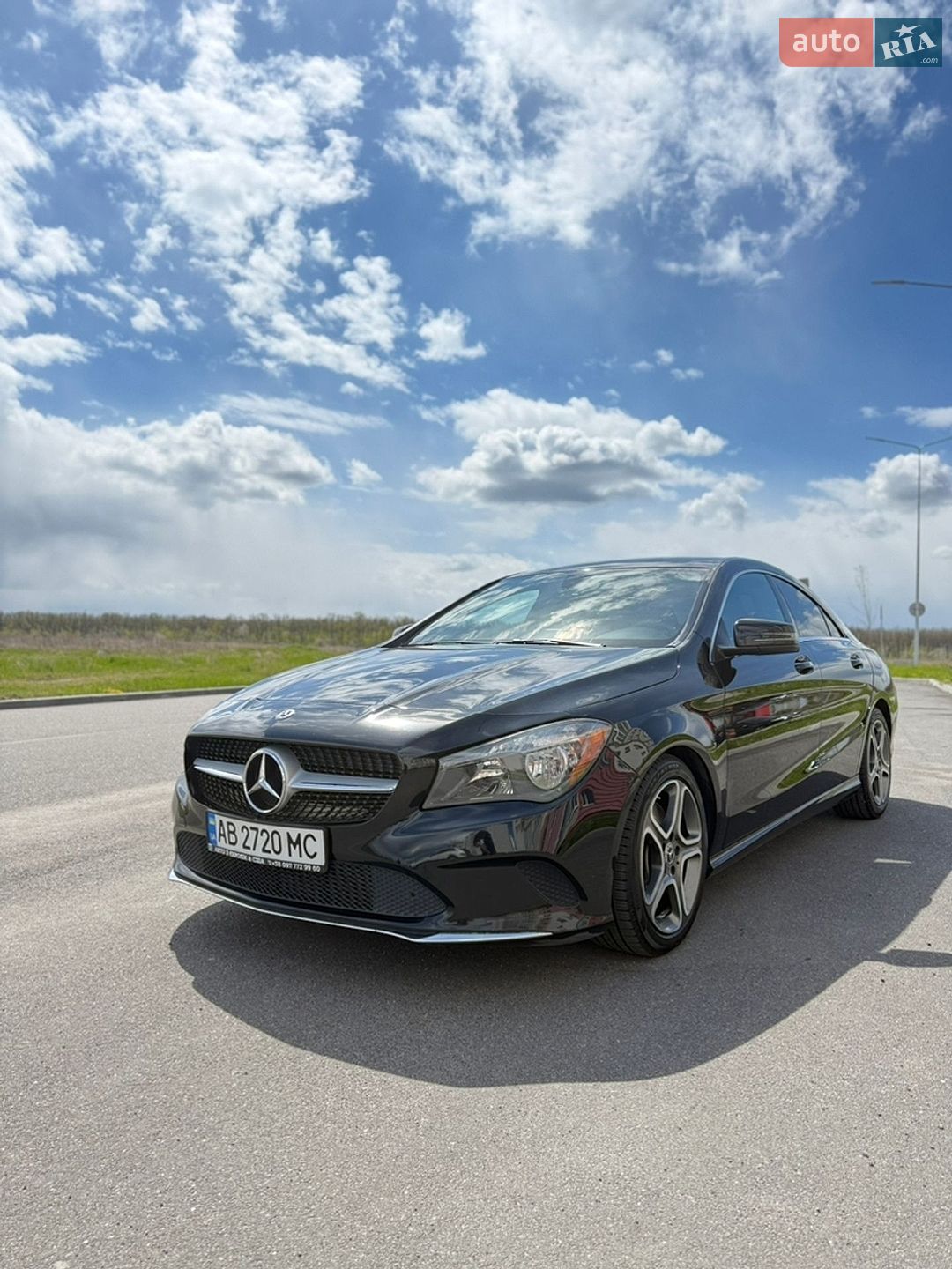 Mercedes-Benz CLA-Class 2018 VIN WDDSJ4EB8JN685558 фото оголошення 4 з 22