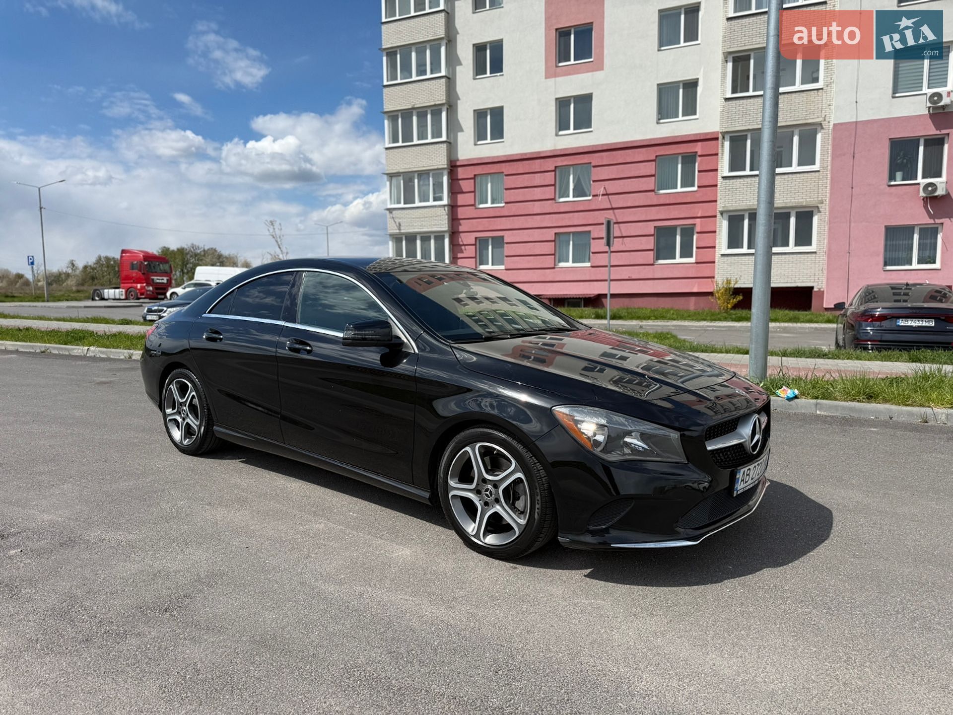 Mercedes-Benz CLA-Class 2018 VIN WDDSJ4EB8JN685558 фото оголошення 9 з 22