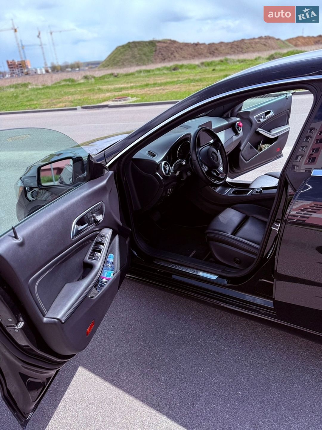 Mercedes-Benz CLA-Class 2018 VIN WDDSJ4EB8JN685558 фото оголошення 11 з 22