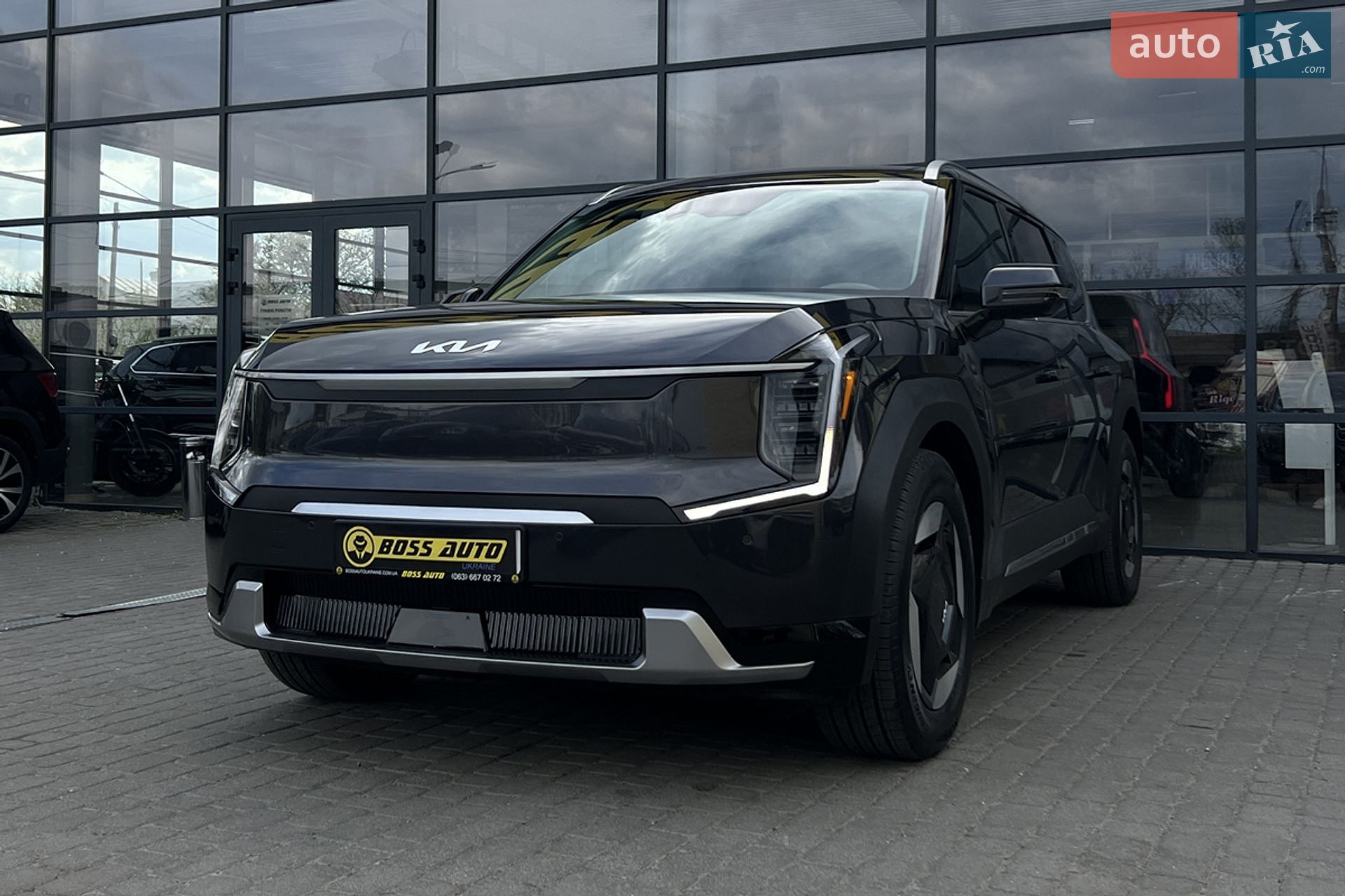 Kia EV9 2024 VIN 5XYAFFS56SG003786 фото оголошення 3 з 30
