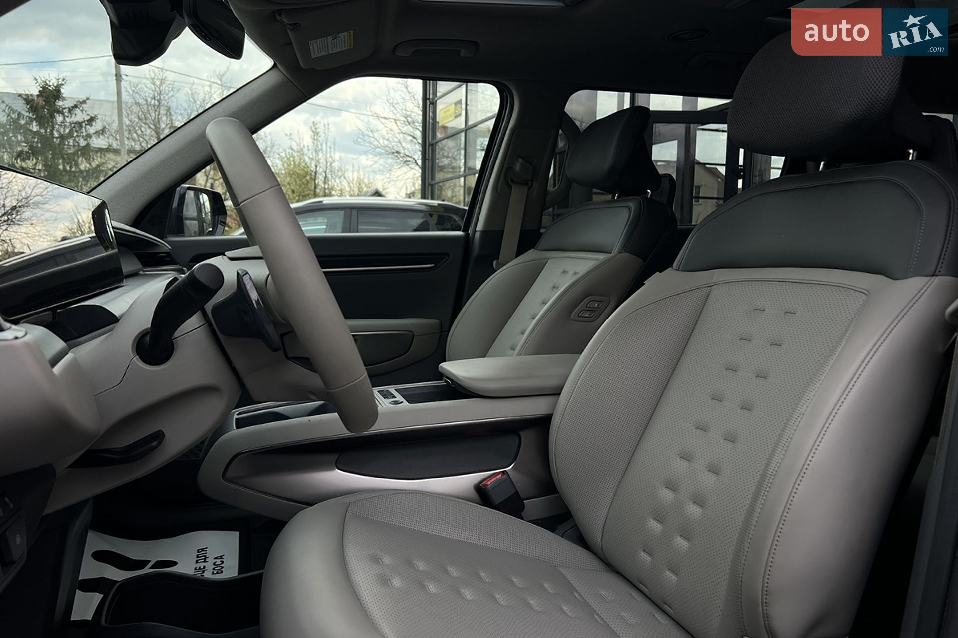 Kia EV9 2024 VIN 5XYAFFS56SG003786 фото оголошення 11 з 30