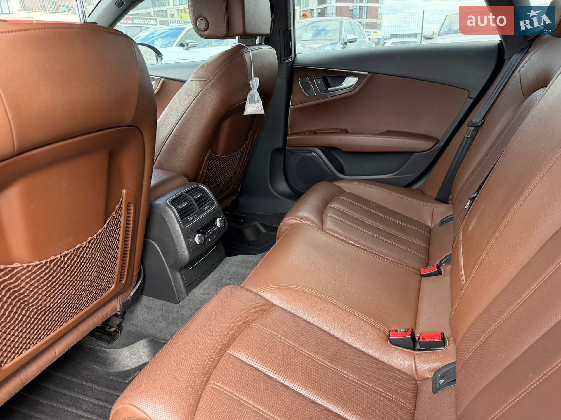 Audi A7 Sportback 2014 VIN WAU2GAFC8GN000964 фото оголошення 24 з 32