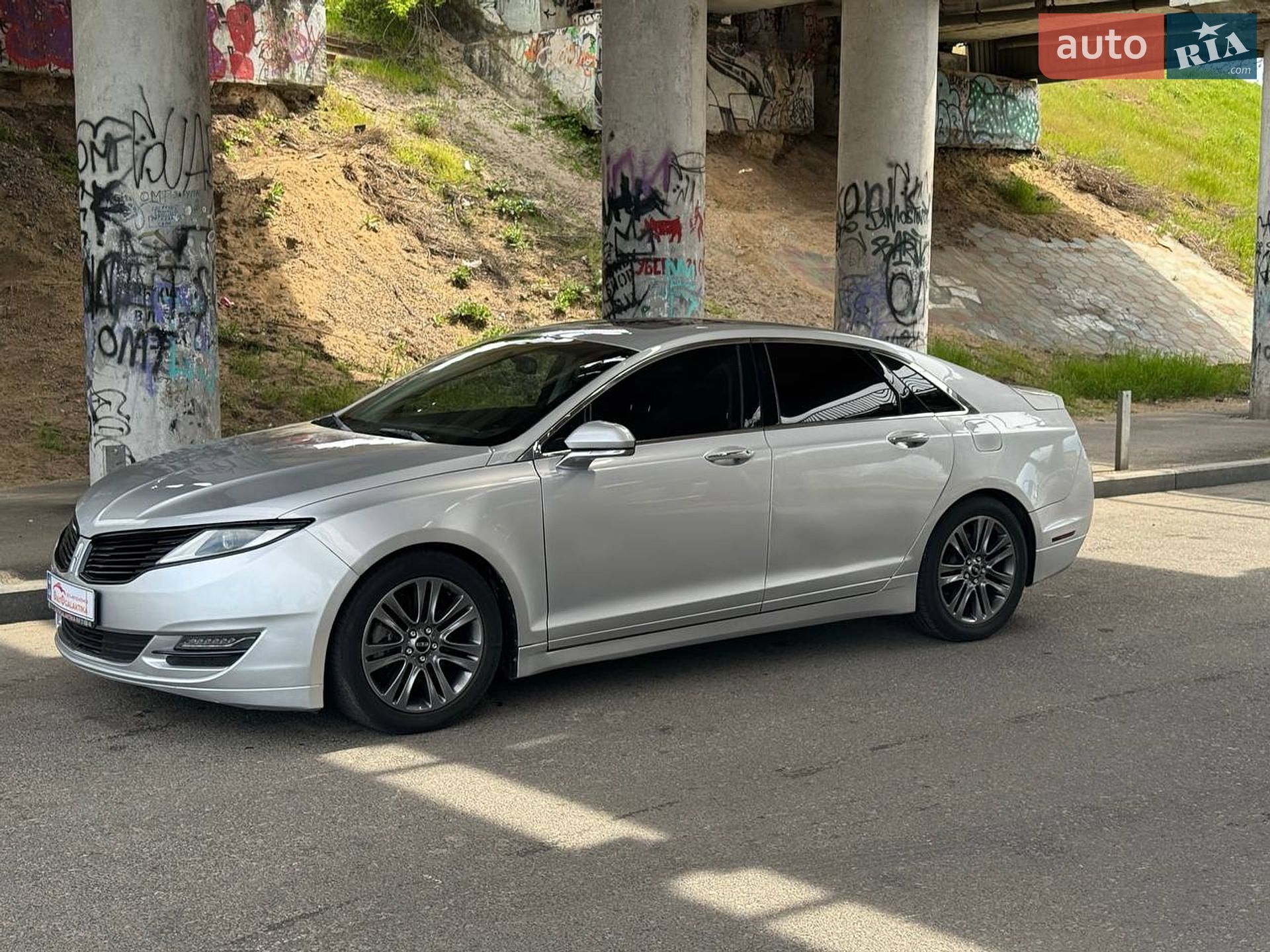 Lincoln MKZ 2015 VIN 3LN6L2G98GR606945 фото оголошення 3 з 28