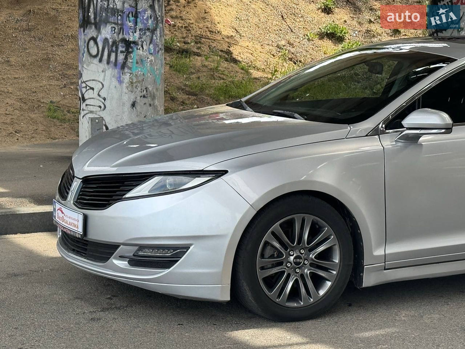 Lincoln MKZ 2015 VIN 3LN6L2G98GR606945 фото оголошення 4 з 28