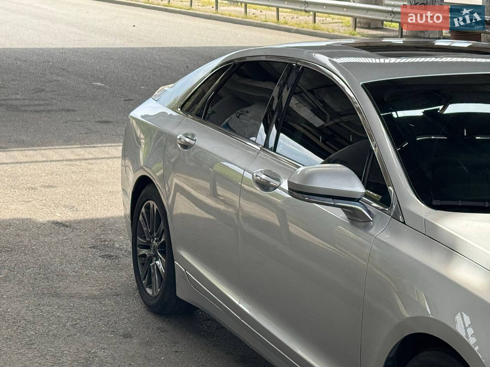 Lincoln MKZ 2015 VIN 3LN6L2G98GR606945 фото оголошення 7 з 28