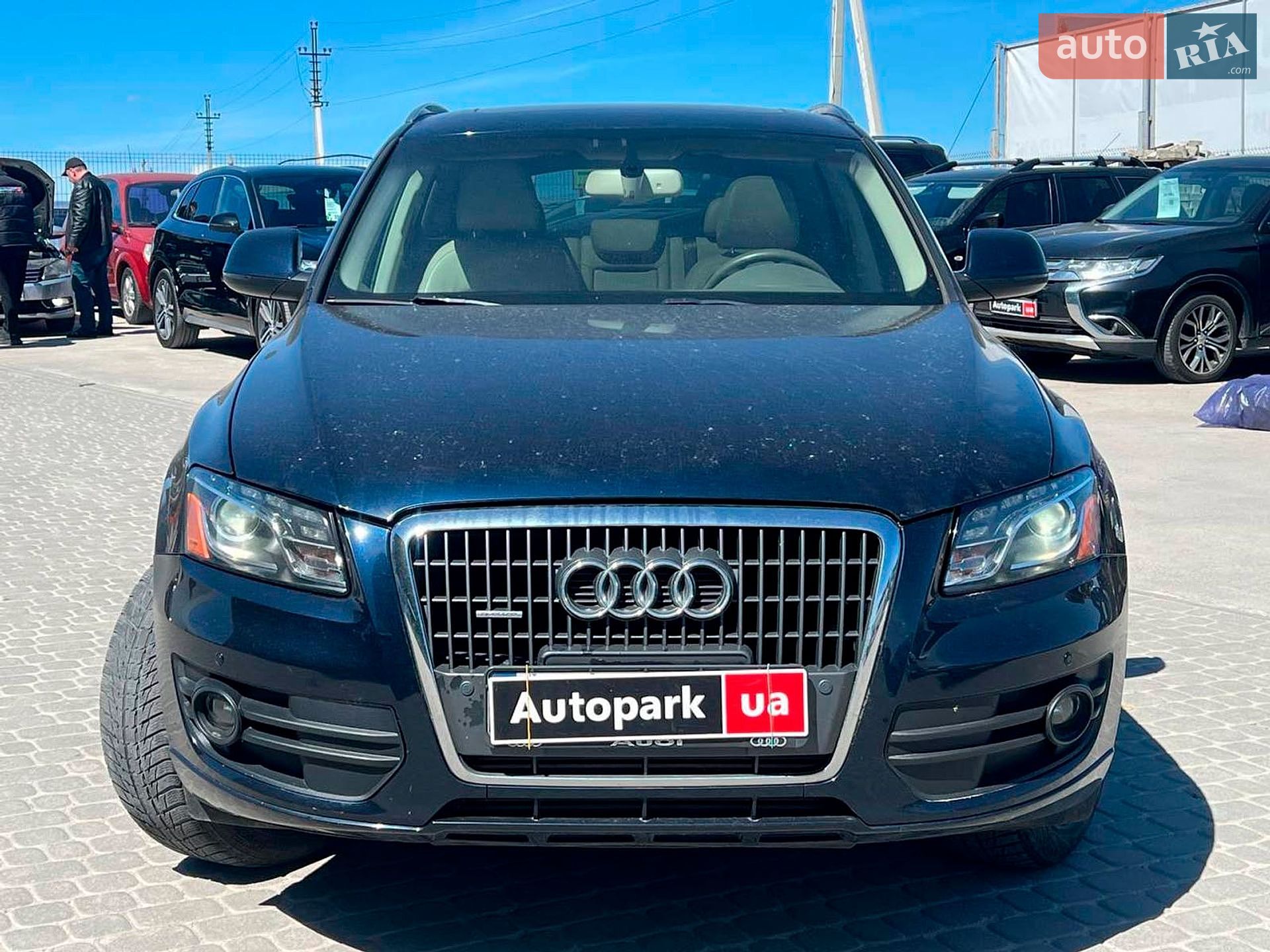 Audi Q5 2011 VIN WA1LFAFP3BA103619 фото оголошення 2 з 44