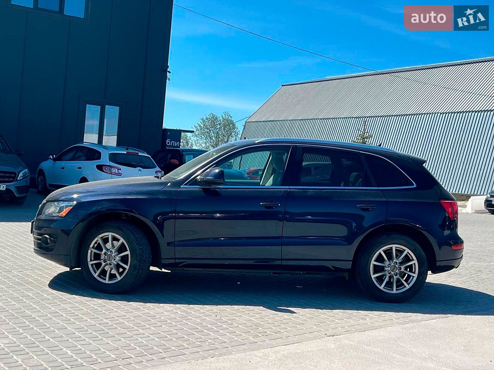 Audi Q5 2011 VIN WA1LFAFP3BA103619 фото оголошення 5 з 44
