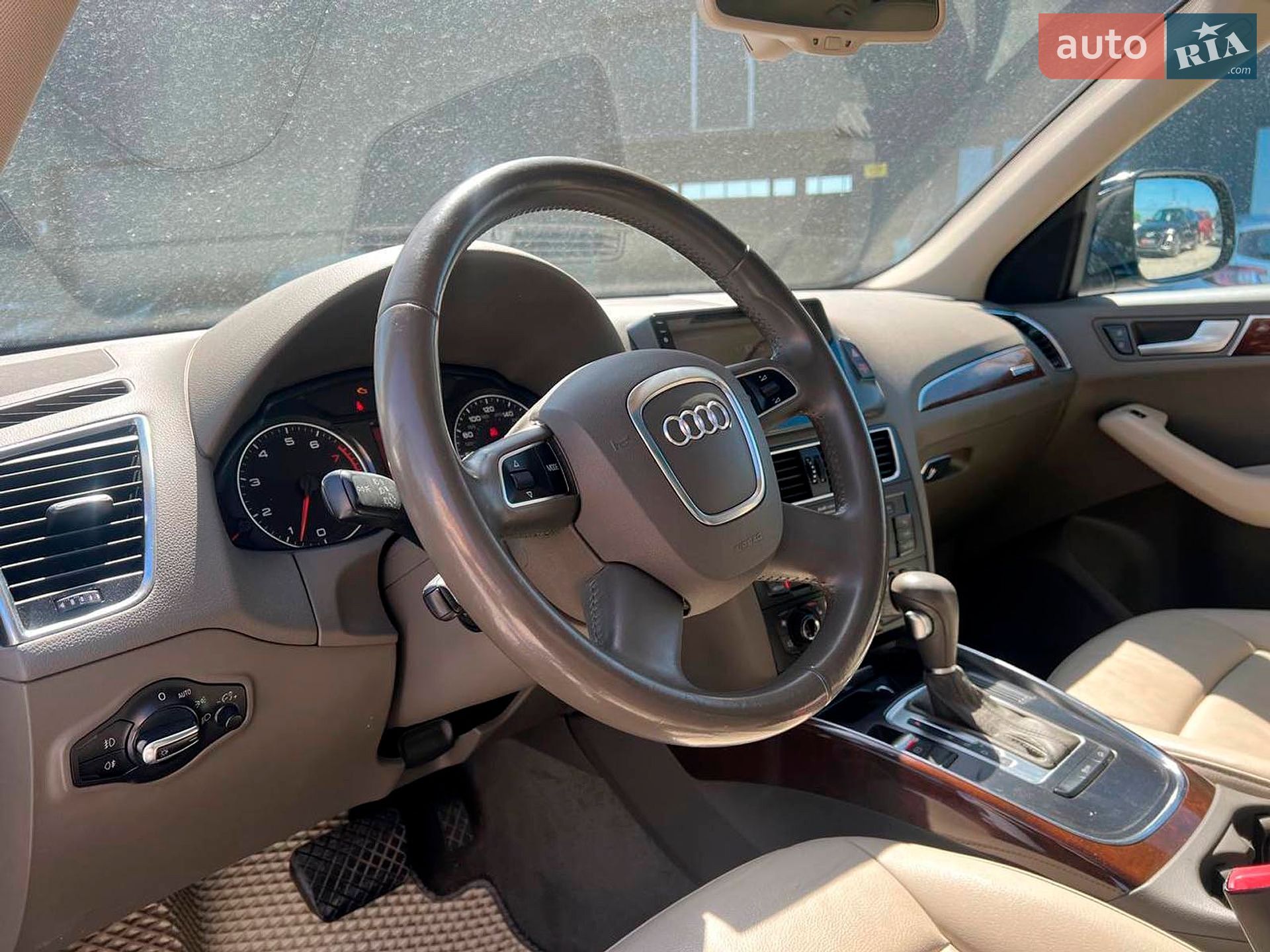 Audi Q5 2011 VIN WA1LFAFP3BA103619 фото оголошення 18 з 44