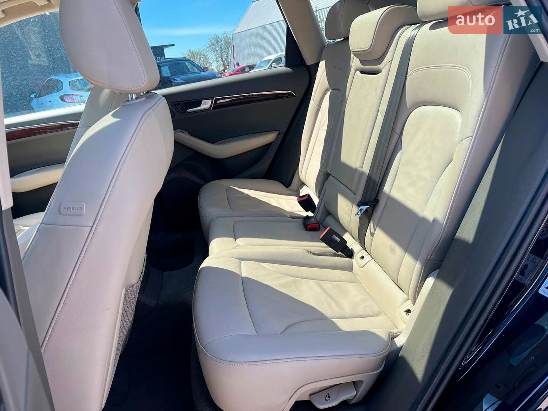 Audi Q5 2011 VIN WA1LFAFP3BA103619 фото оголошення 37 з 44