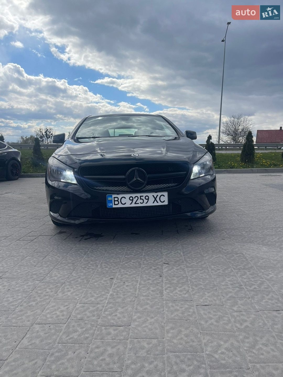 Mercedes-Benz CLA-Class 2018 VIN WDDSJ4GB1JN638885 фото оголошення 4 з 31