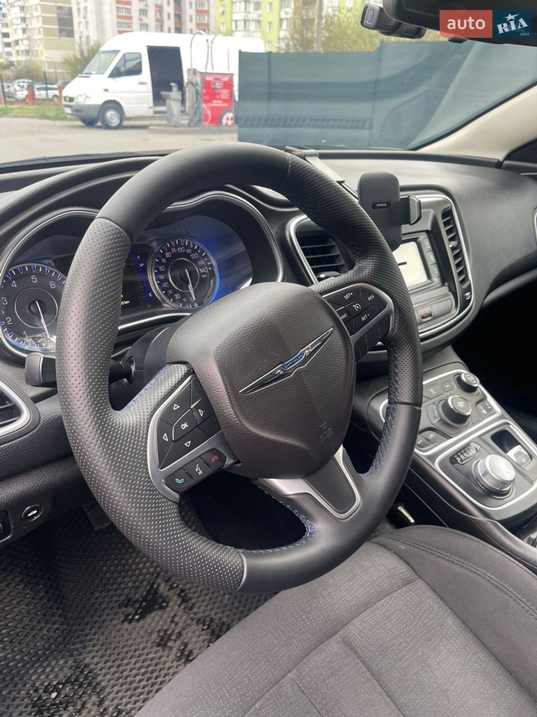 Chrysler 200 2015 VIN 1C3CCCAB9GN102971 фото оголошення 12 з 14