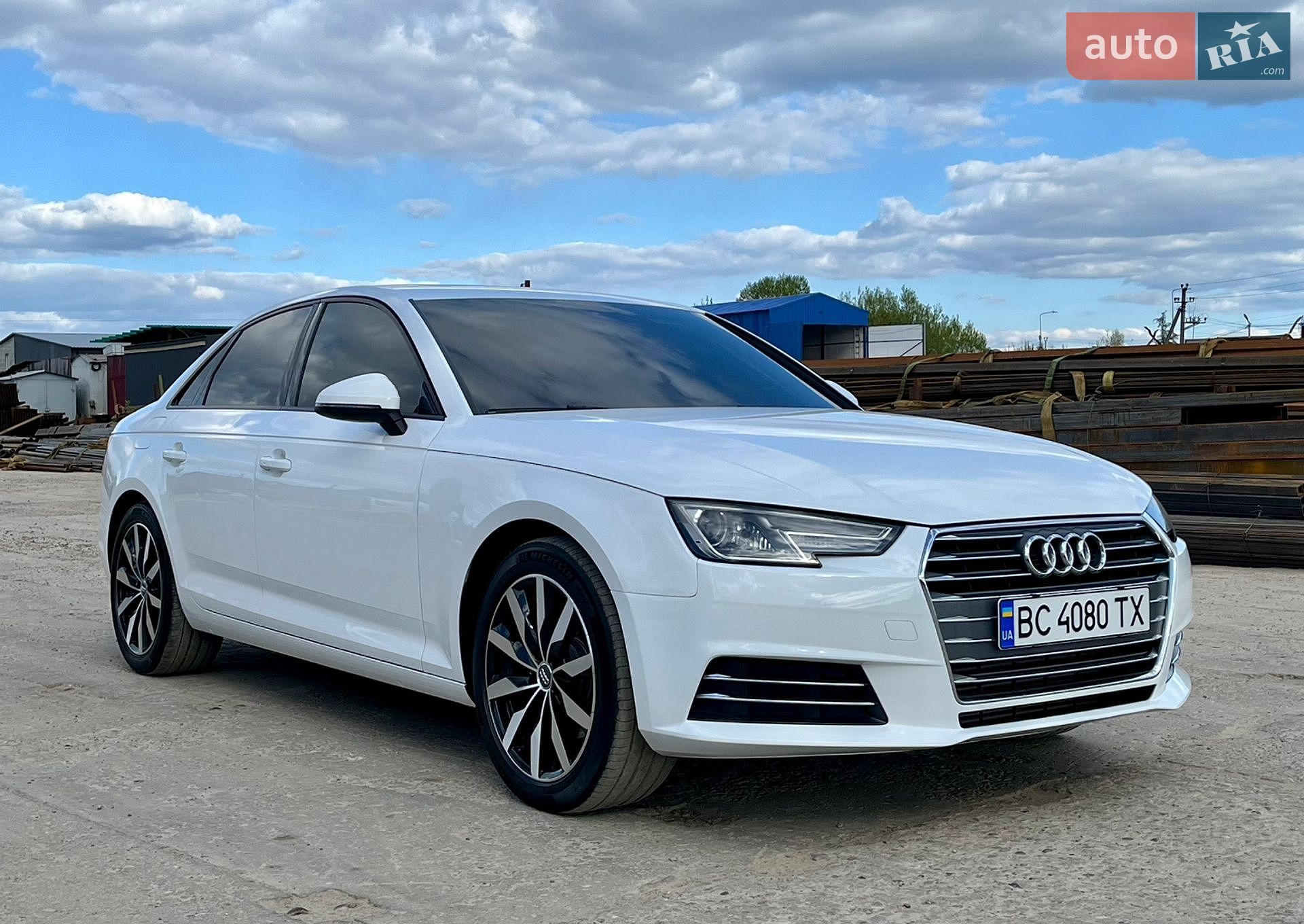 Audi A4 2017 VIN WAUGMAF43HA178524 фото оголошення 6 з 38