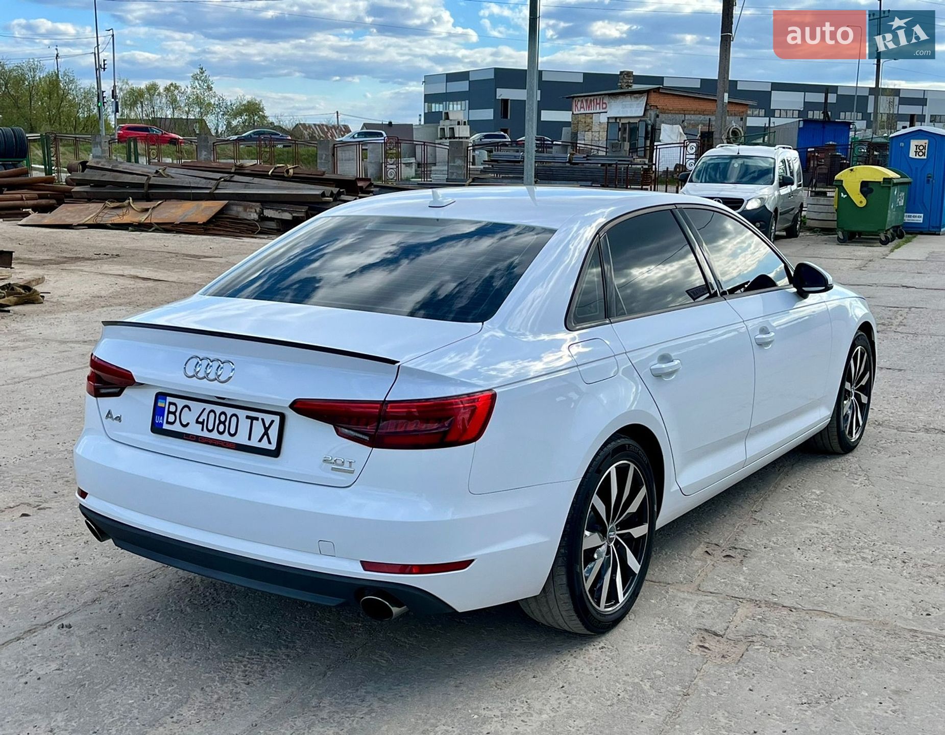 Audi A4 2017 VIN WAUGMAF43HA178524 фото оголошення 7 з 38