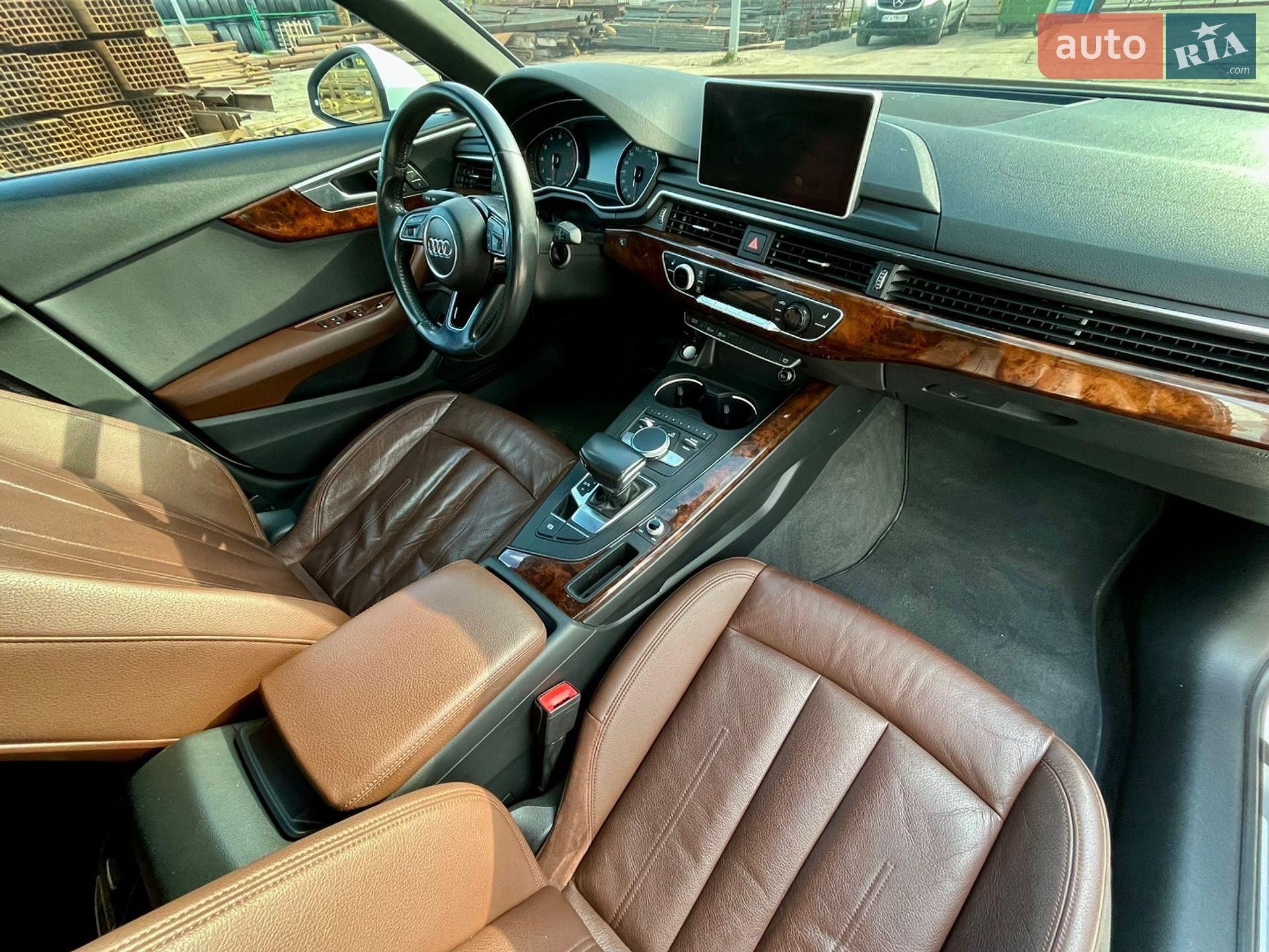 Audi A4 2017 VIN WAUGMAF43HA178524 фото оголошення 38 з 38