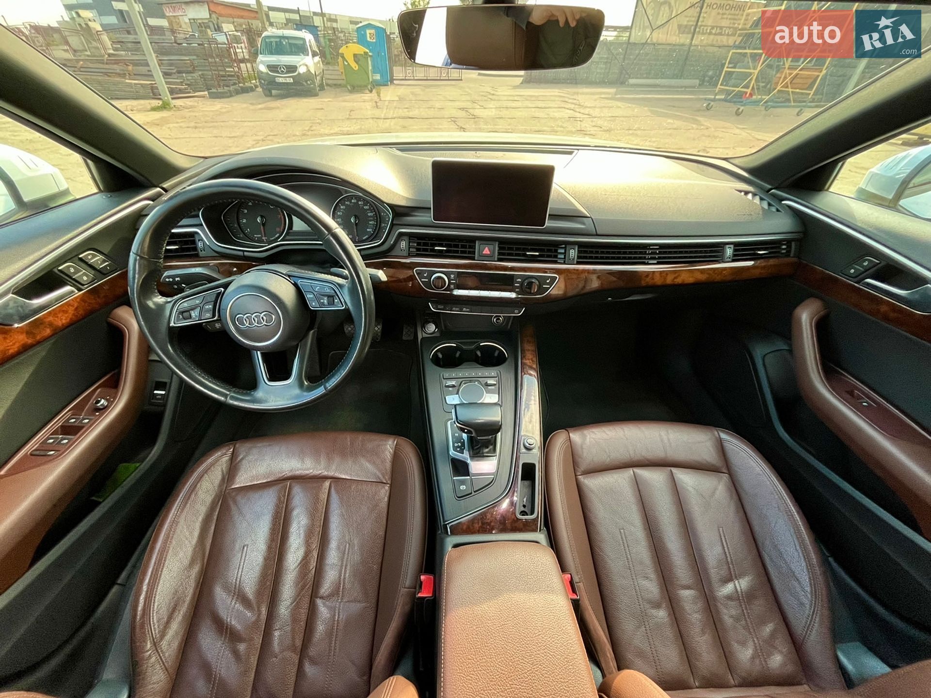 Audi A4 2017 VIN WAUGMAF43HA178524 фото оголошення 32 з 38