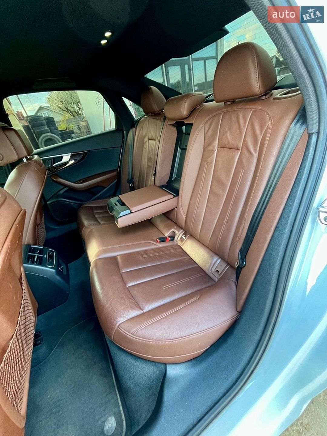 Audi A4 2017 VIN WAUGMAF43HA178524 фото оголошення 33 з 38