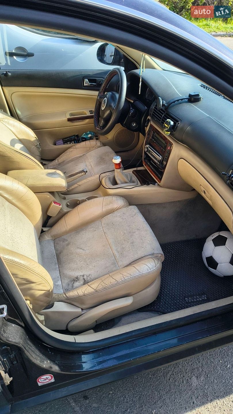 Volkswagen Passat 2001 VIN WVWZZZ3BZ1E261637 фото оголошення 18 з 26