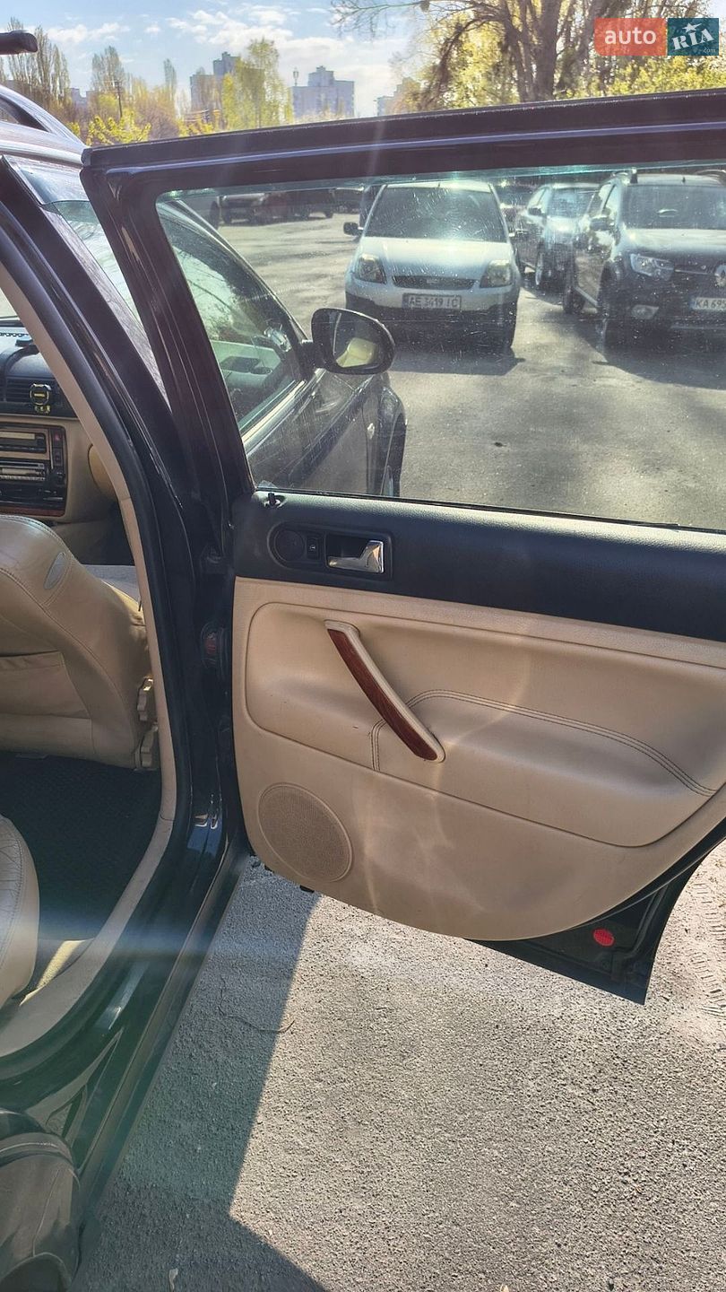 Volkswagen Passat 2001 VIN WVWZZZ3BZ1E261637 фото оголошення 20 з 26