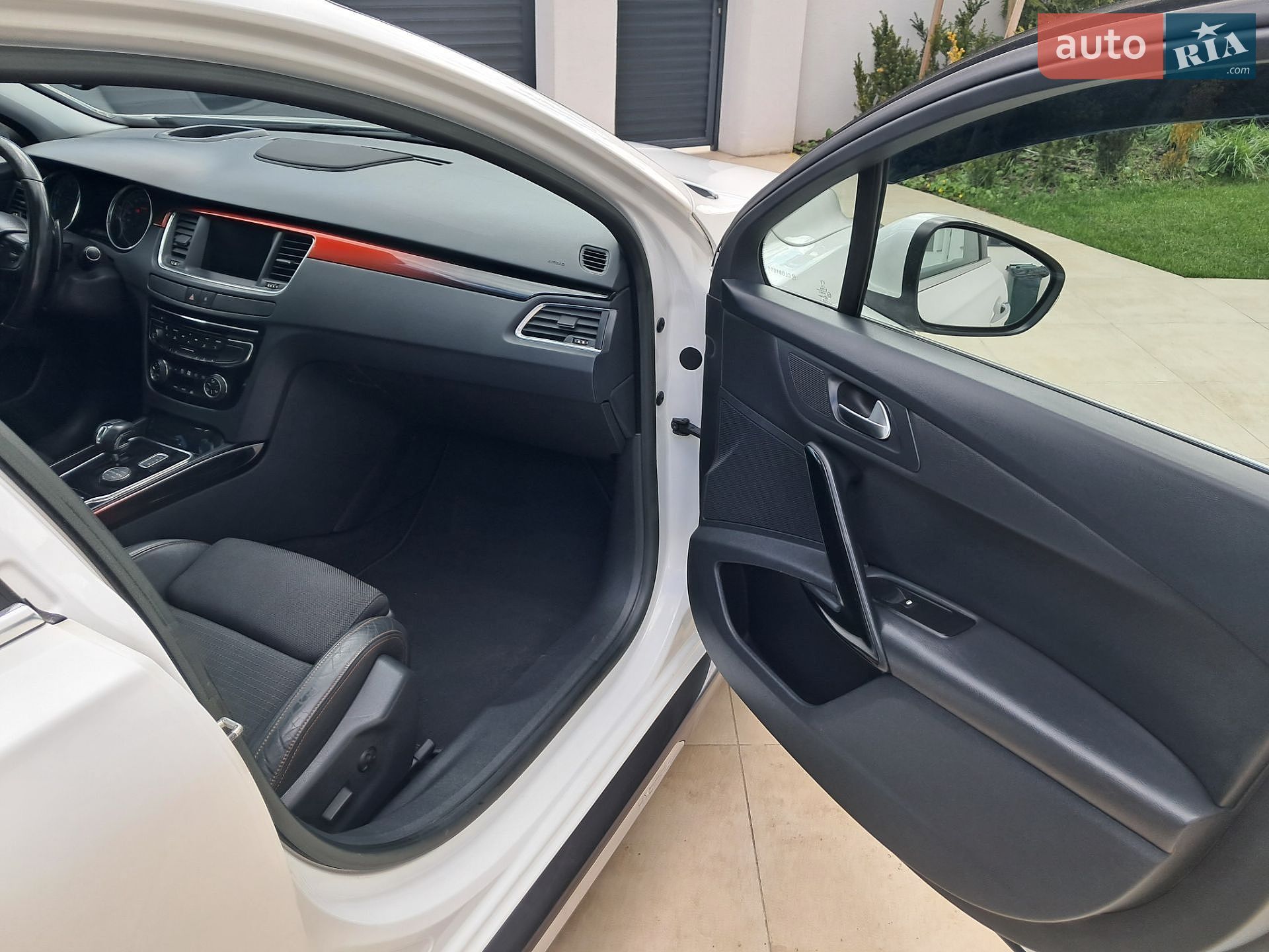 Peugeot 508 RXH 2012 VIN VF38URHC8CL081901 фото оголошення 31 з 41