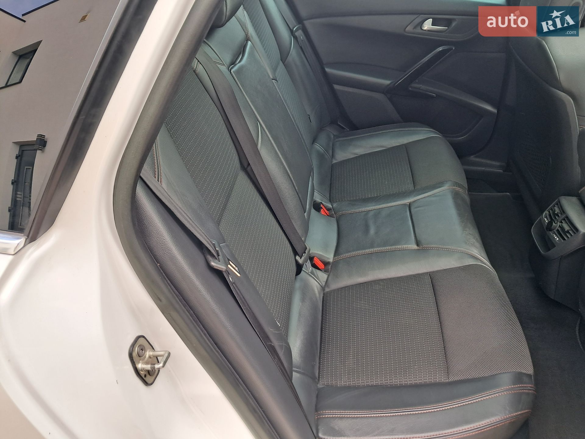 Peugeot 508 RXH 2012 VIN VF38URHC8CL081901 фото оголошення 30 з 41