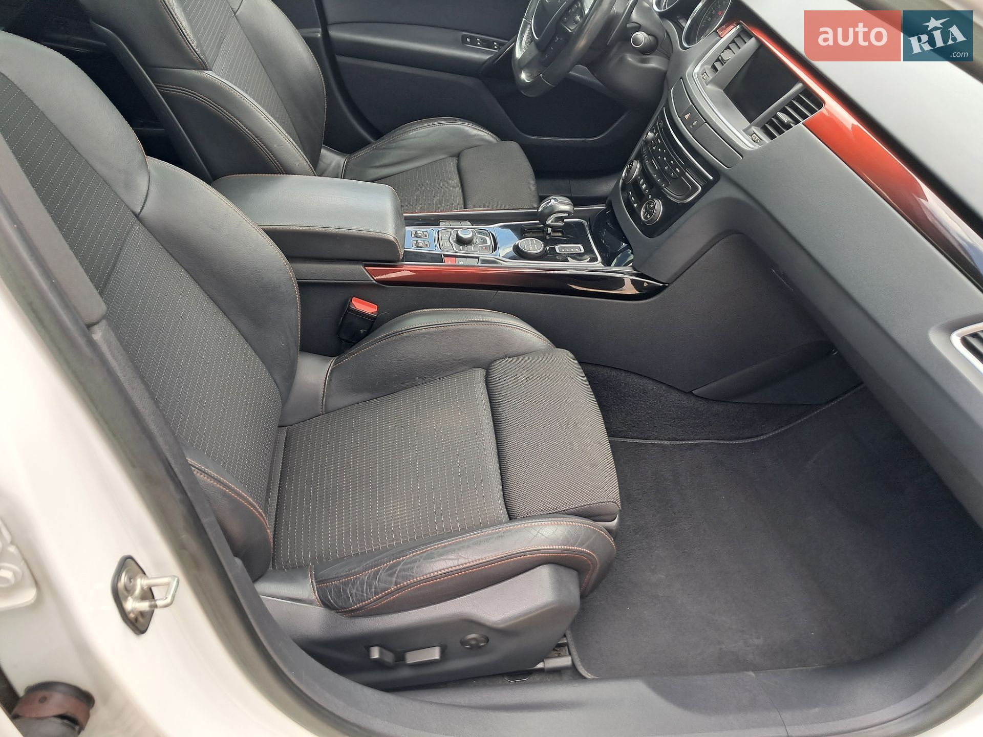 Peugeot 508 RXH 2012 VIN VF38URHC8CL081901 фото оголошення 32 з 41